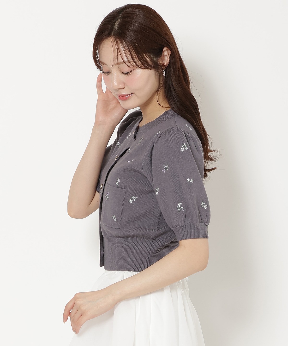 【8/7(fri)20時発売】モチーフ刺繍カーディガン