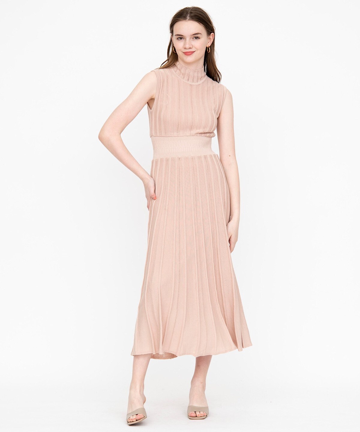 アイレットストライプノースリニットワンピース M ピンク And Couture 公式オンラインショップ バーンデストローズ