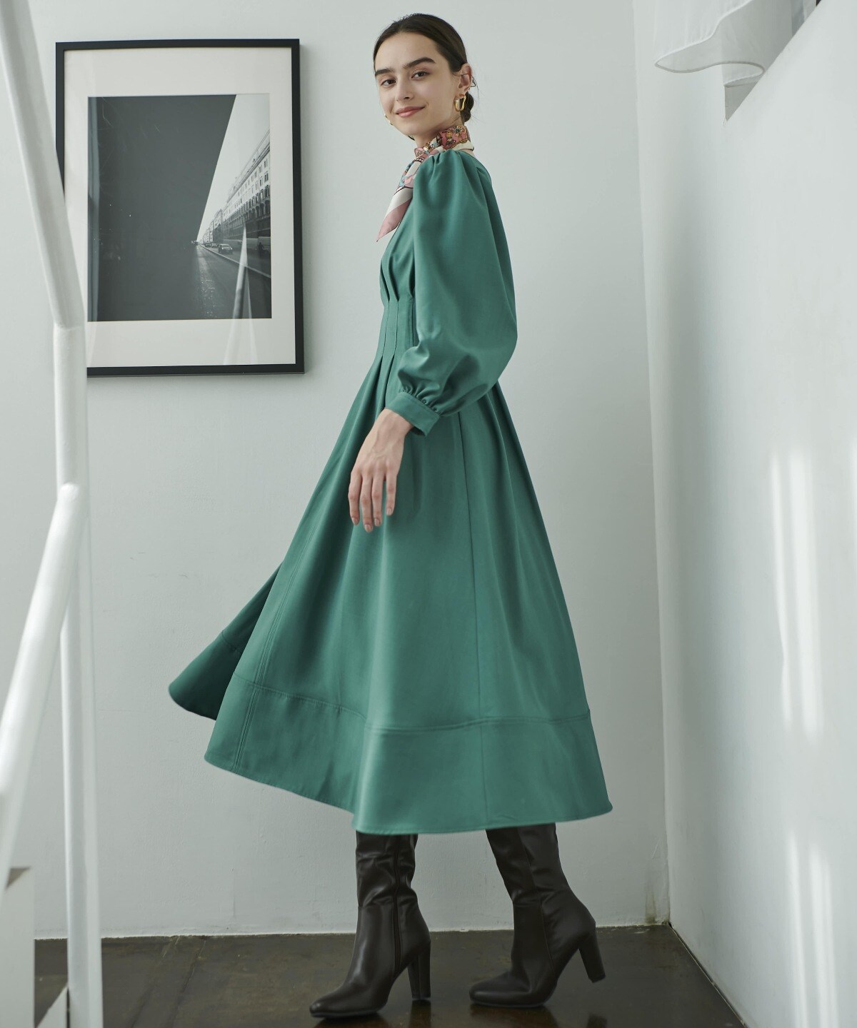 ウエストタック長袖ワンピース M グリーン And Couture 公式オンラインショップ バーンデストローズ