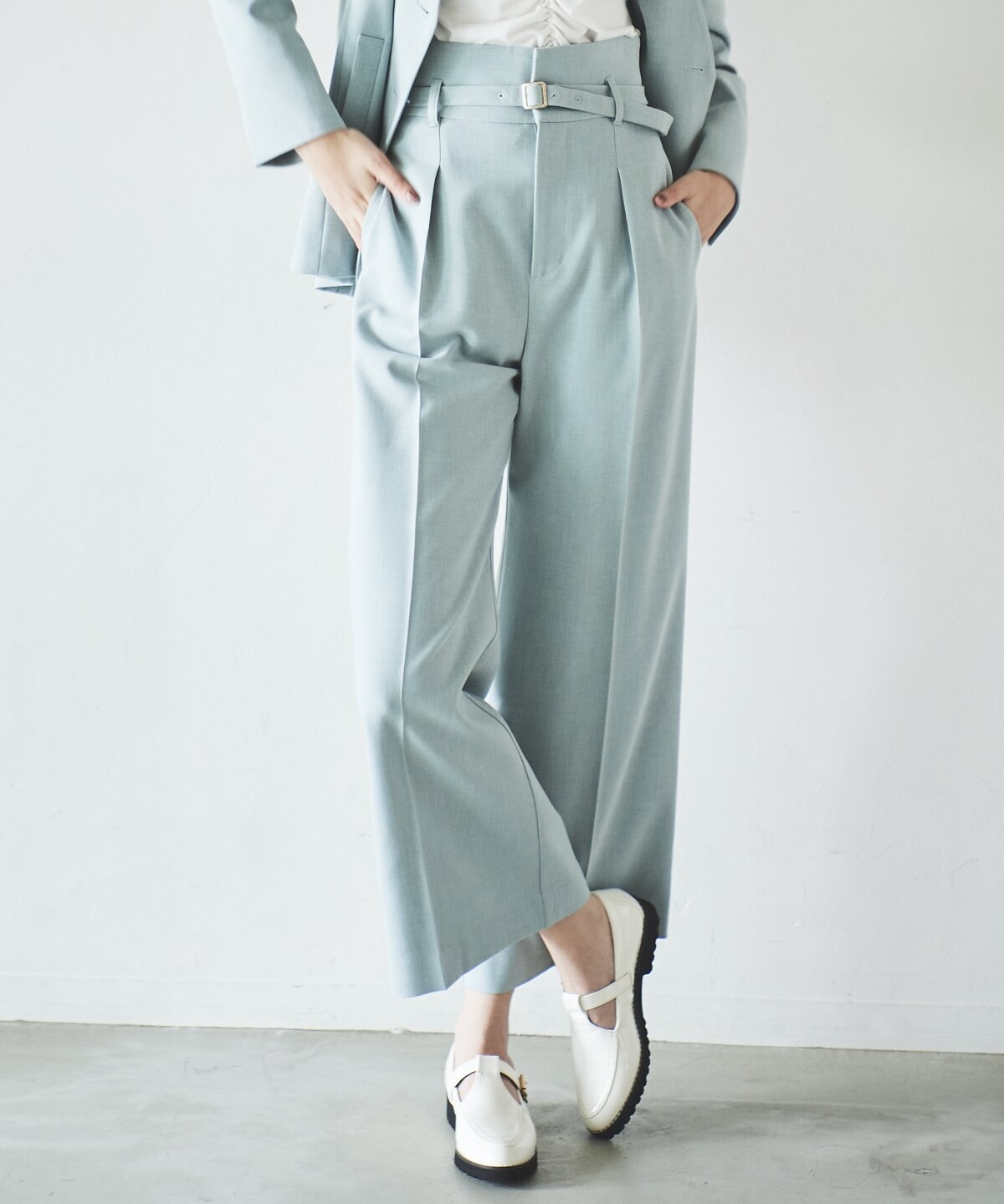 ノーカラーダブルジャケット