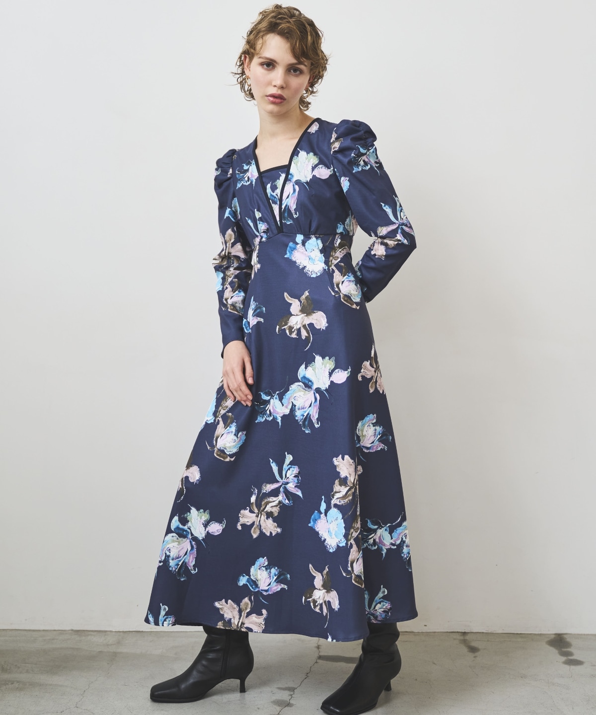 ウォーターフラワープリントワンピース