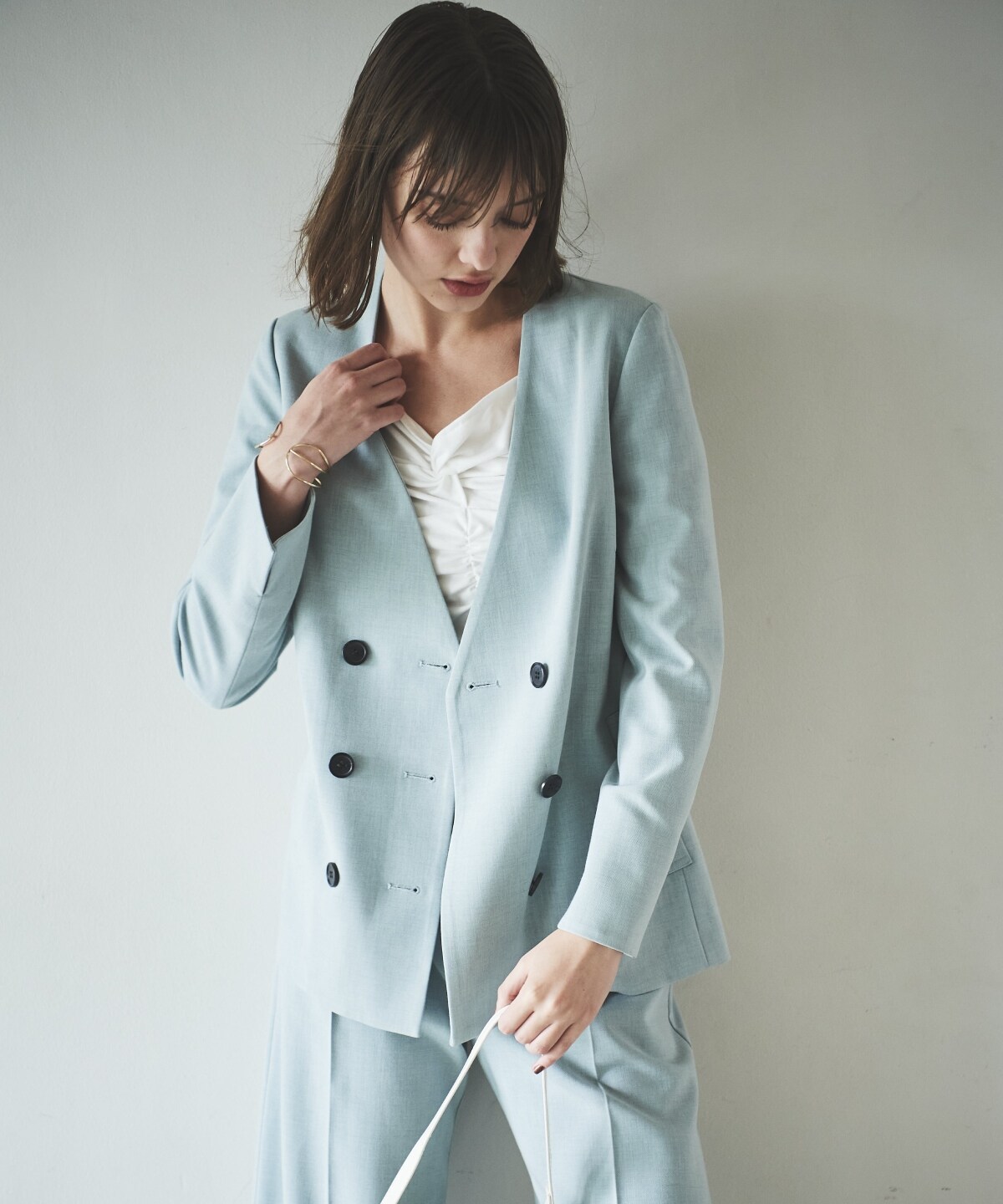 ノーカラーダブルジャケット