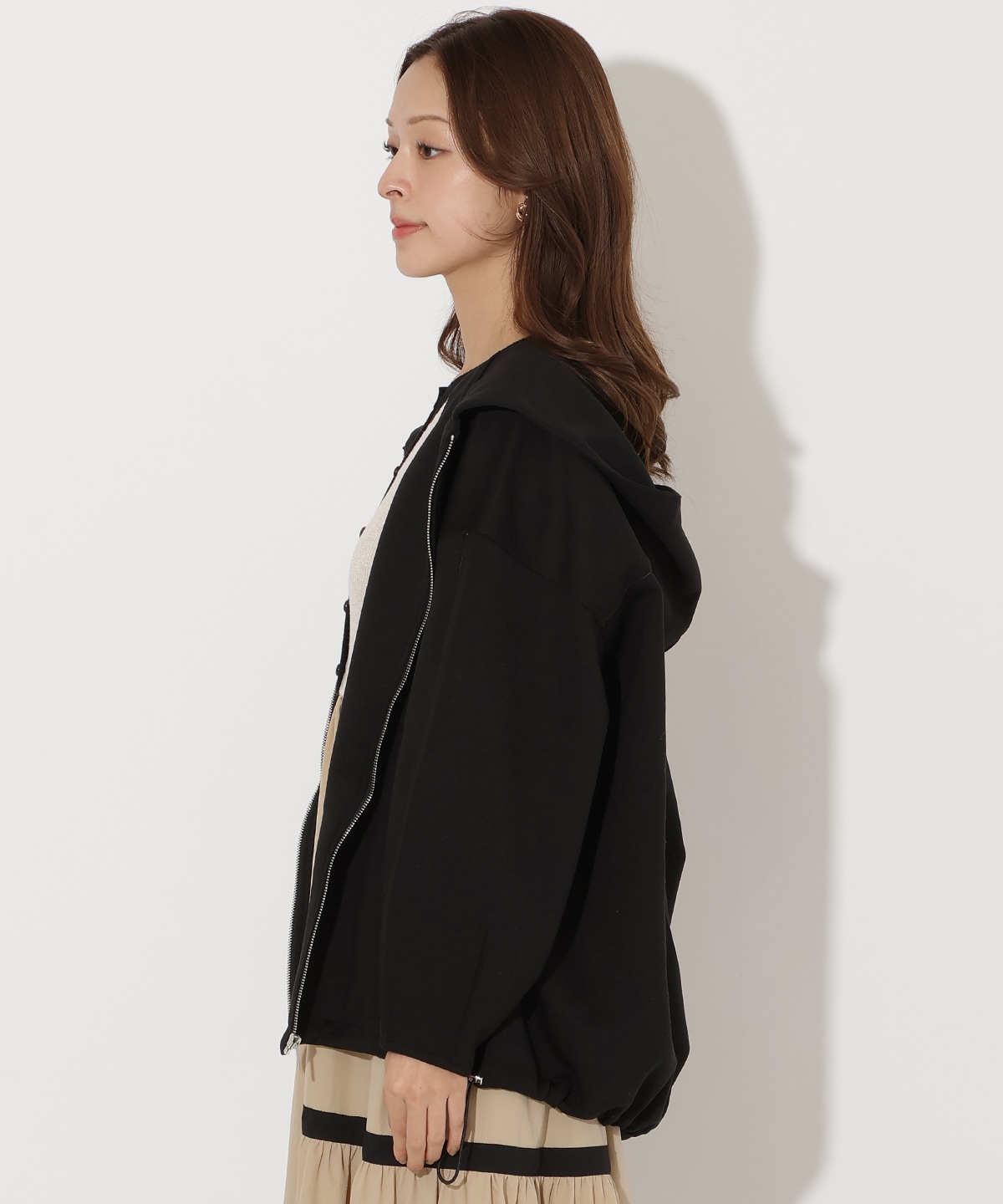 ダンボールポンチフードジップパーカー