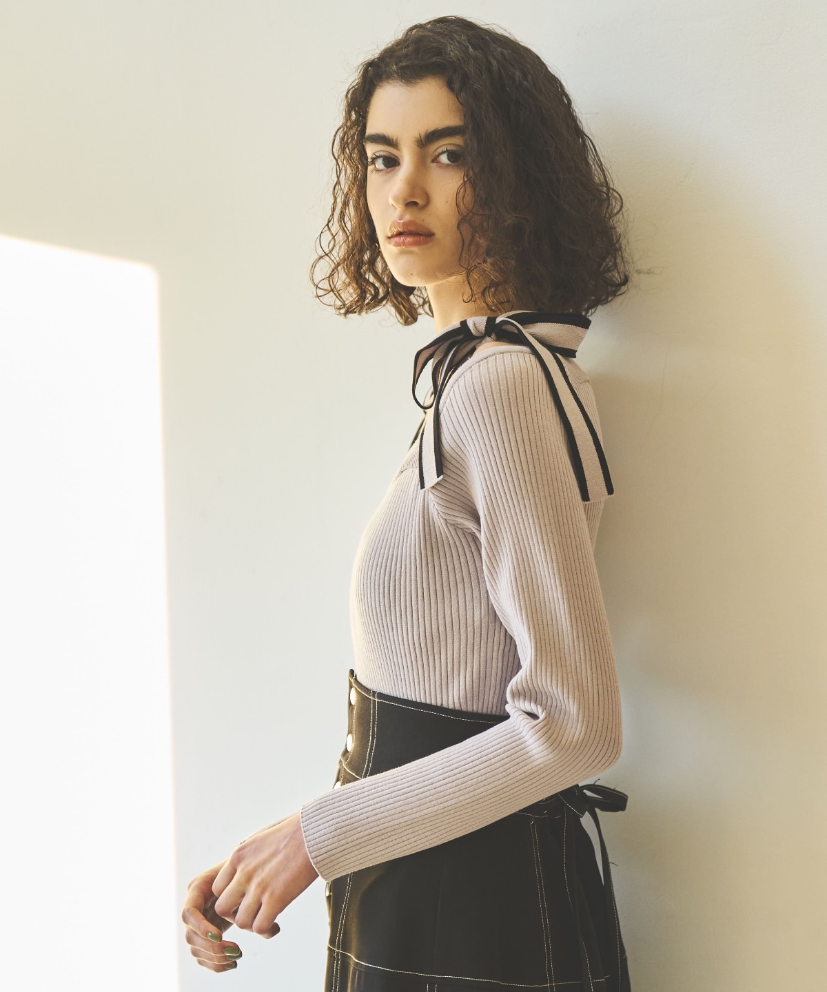 配色ショルダーリボンニットプルオーバー