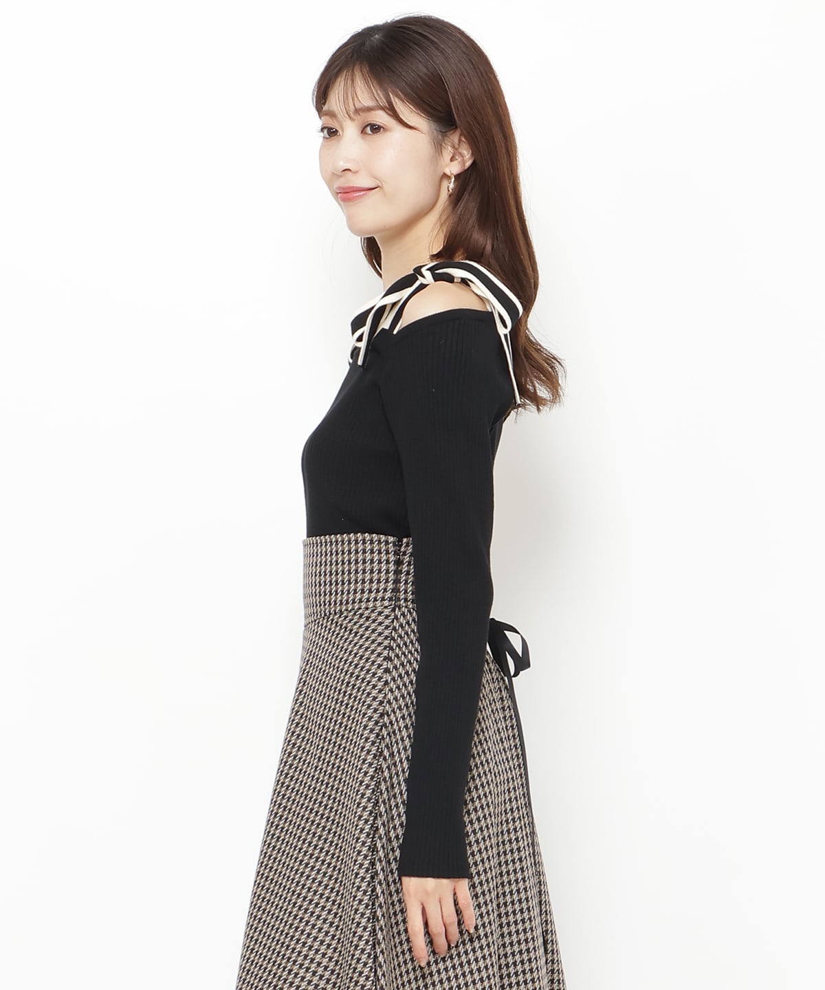 配色ショルダーリボンニットプルオーバー