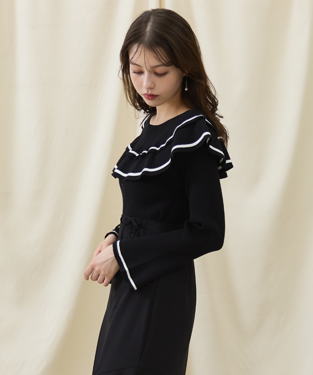 配色ケープフリルニット