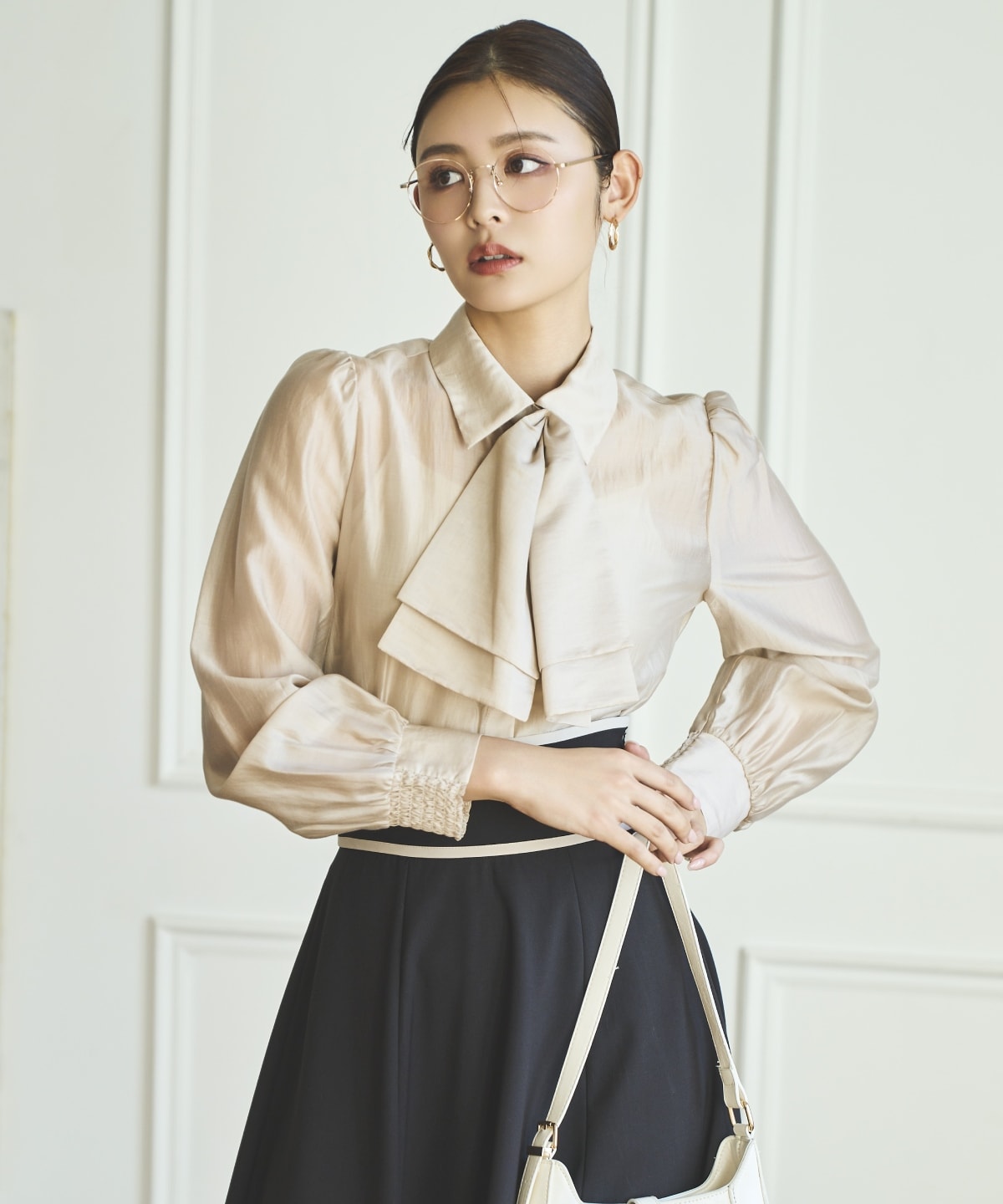 リボンタイ付きオーガンジーシャツ