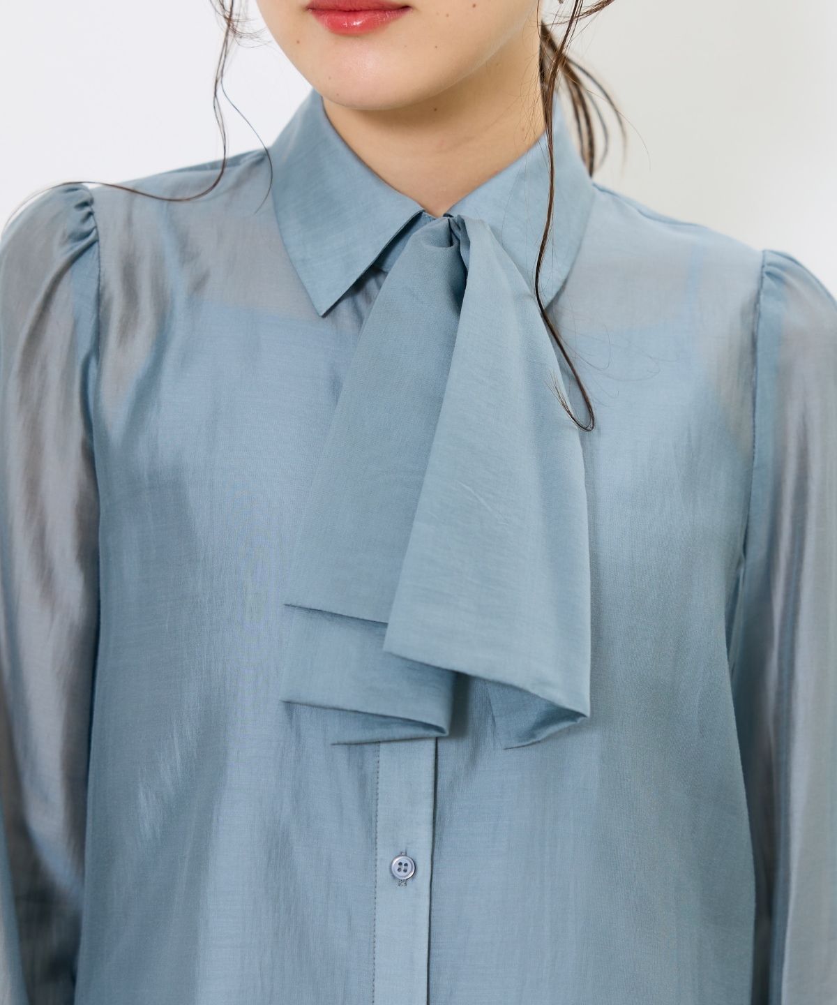 リボンタイ付きオーガンジーシャツ