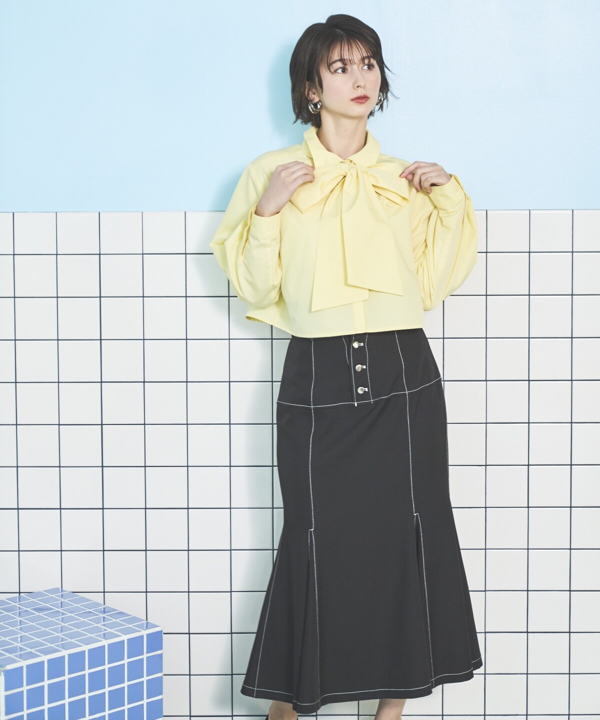 ハイウエストコルセットステッチスカート