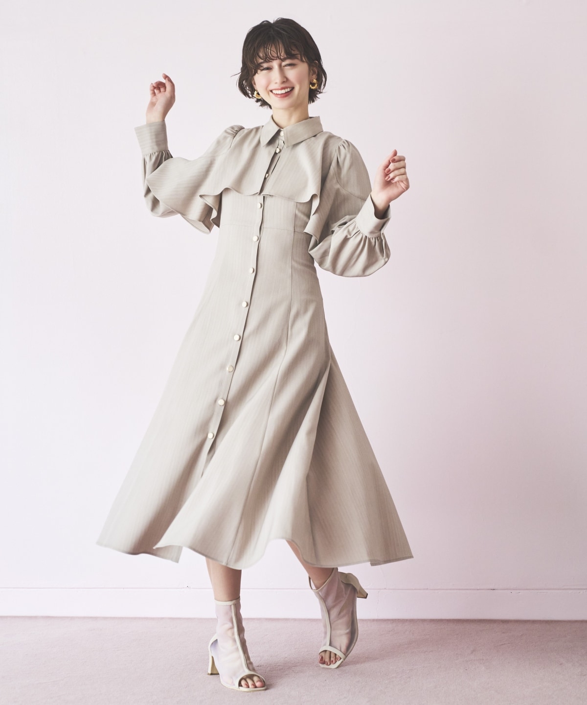 ケープフリルシャツワンピース