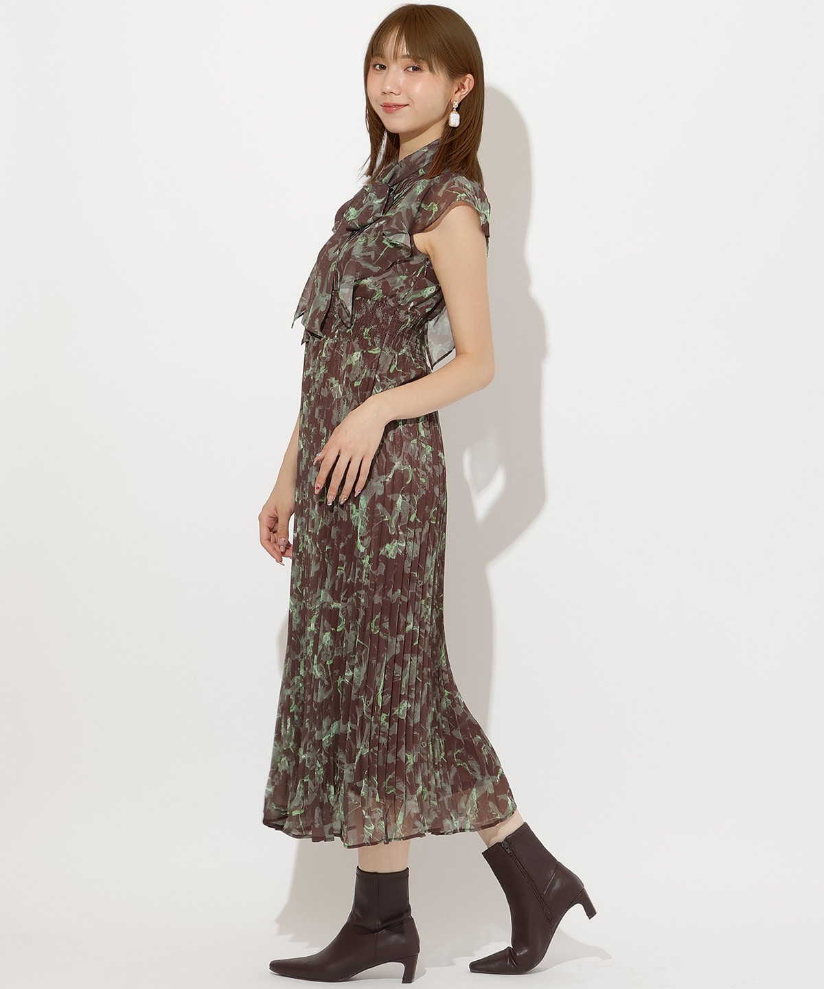 シフォンプリーツワンピース