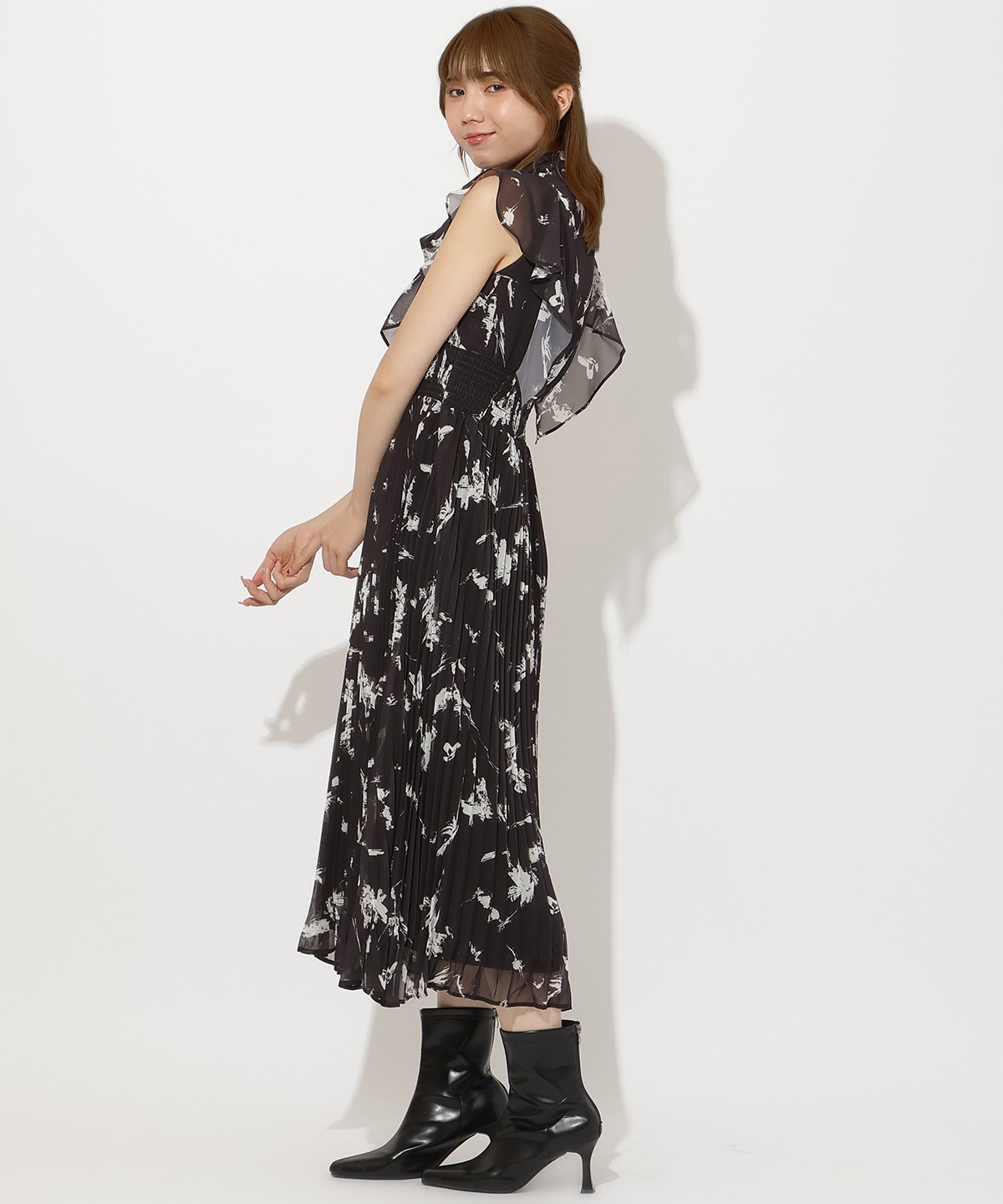 シフォンプリーツワンピース