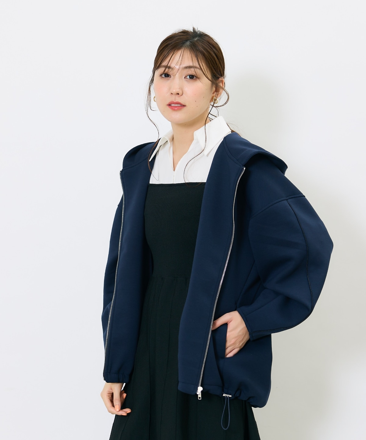 ダンボールポンチフーディーブルゾン