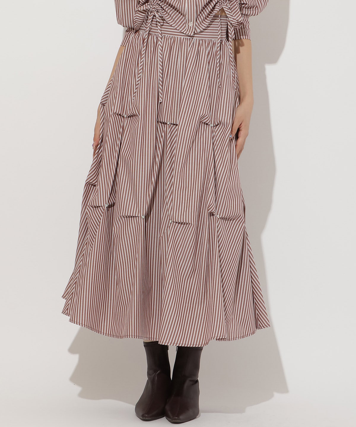 ストライプビジューティアードスカート