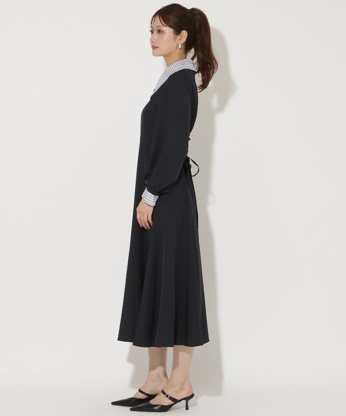 レイヤード襟フロントZIPワンピース