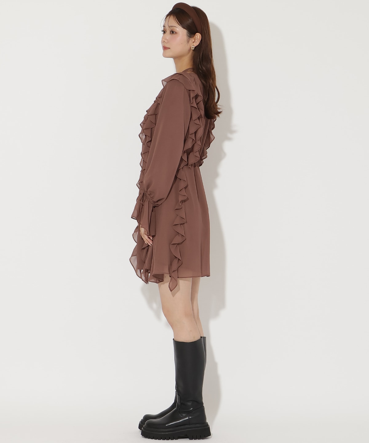 ラッフルフリルチョーカーミニワンピース