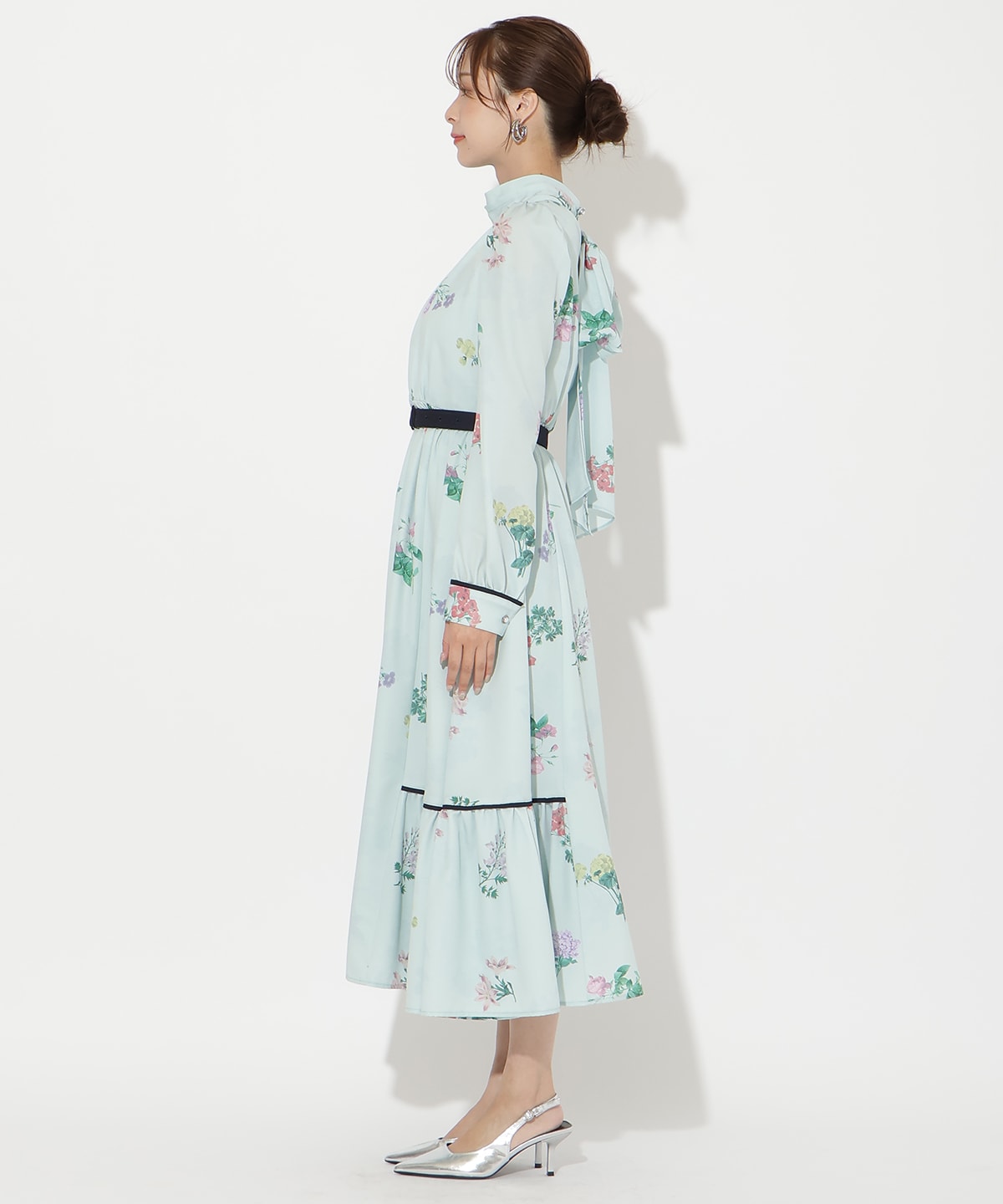 【先行予約受付中】クラシックフラワーワンピース