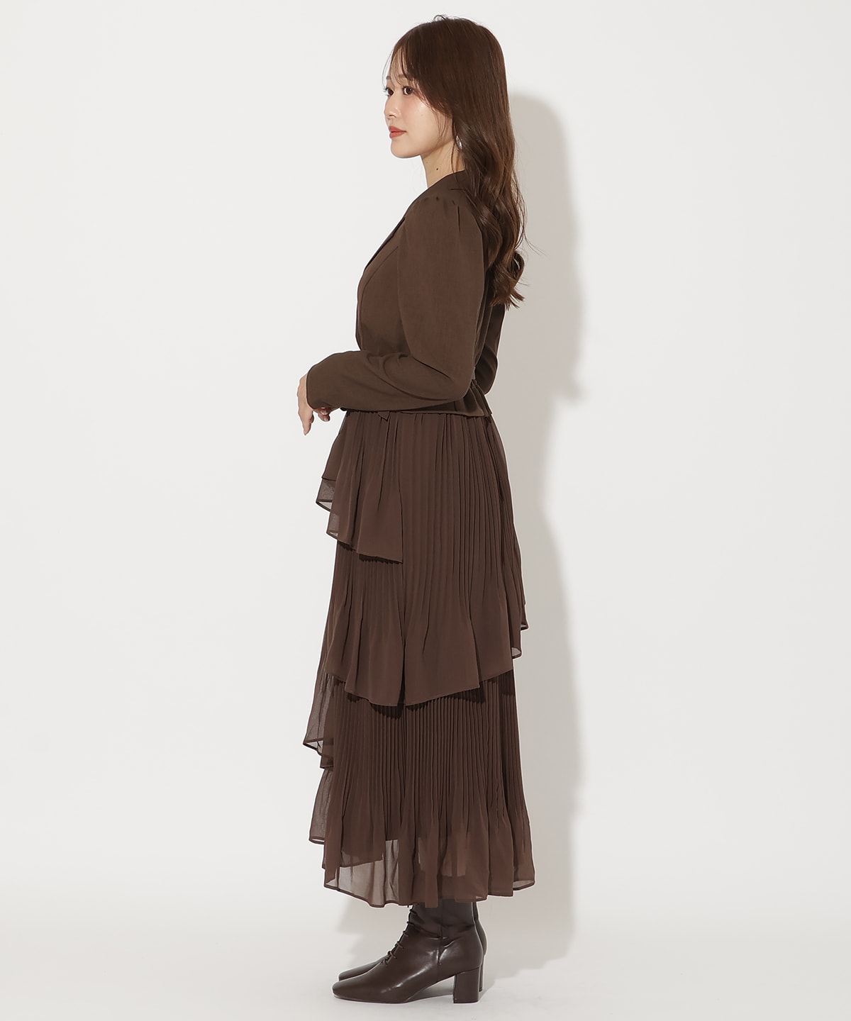 ジャケットレイヤードプリーツワンピース