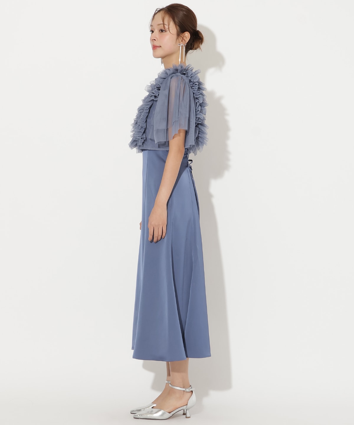 チュールフリルレイヤードドレス