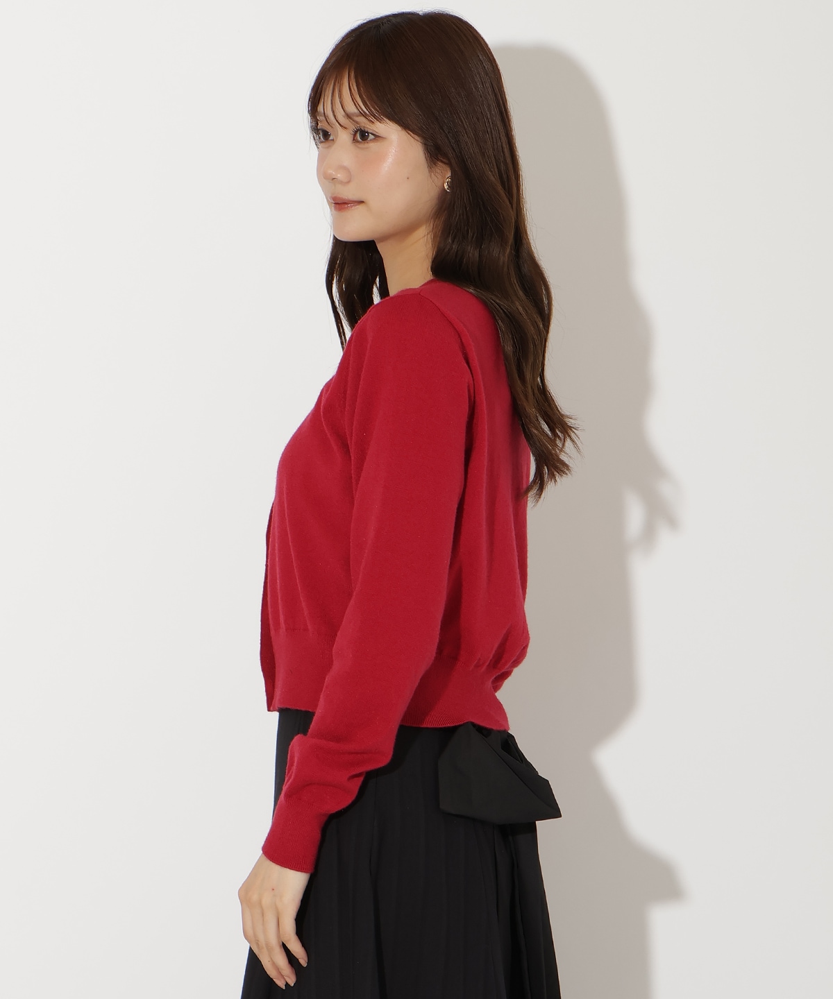 ビジューボタンクルーネックカーディガン