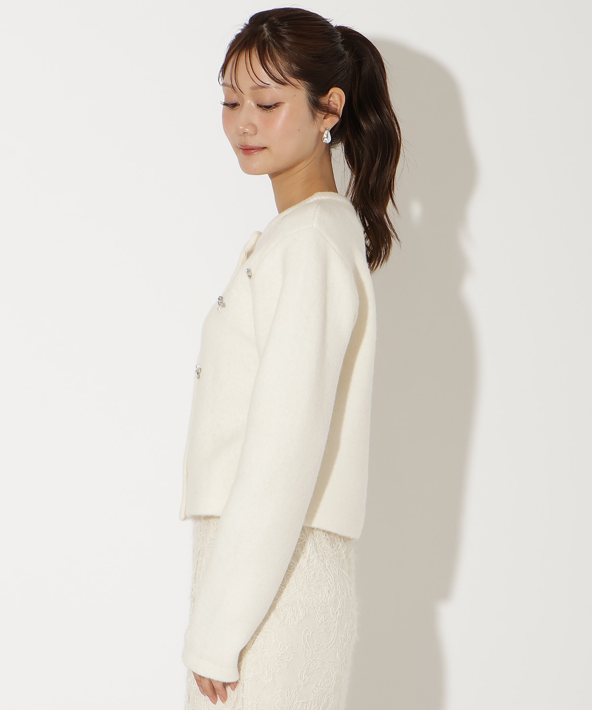 ビジュー付きニットカーディガン