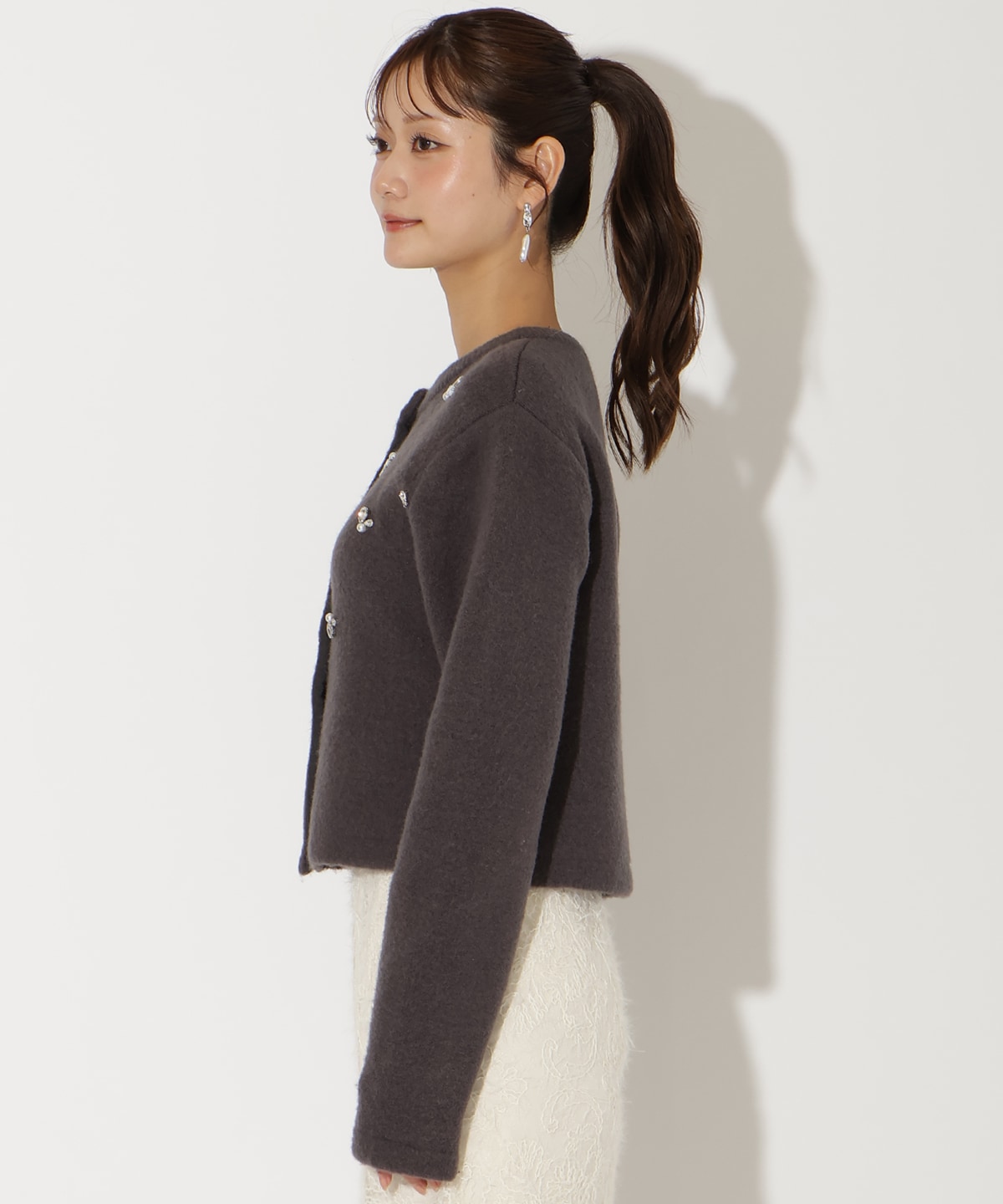 ビジュー付きニットカーディガン