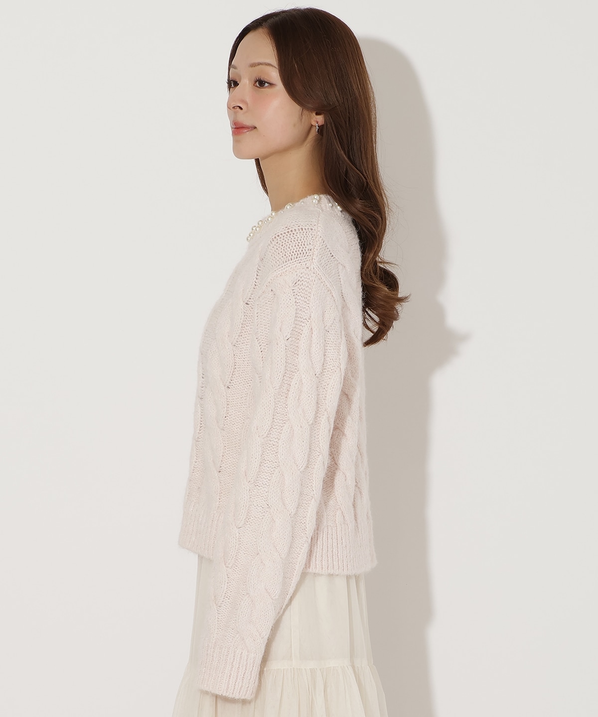 パール襟ケーブルニットプルオーバー