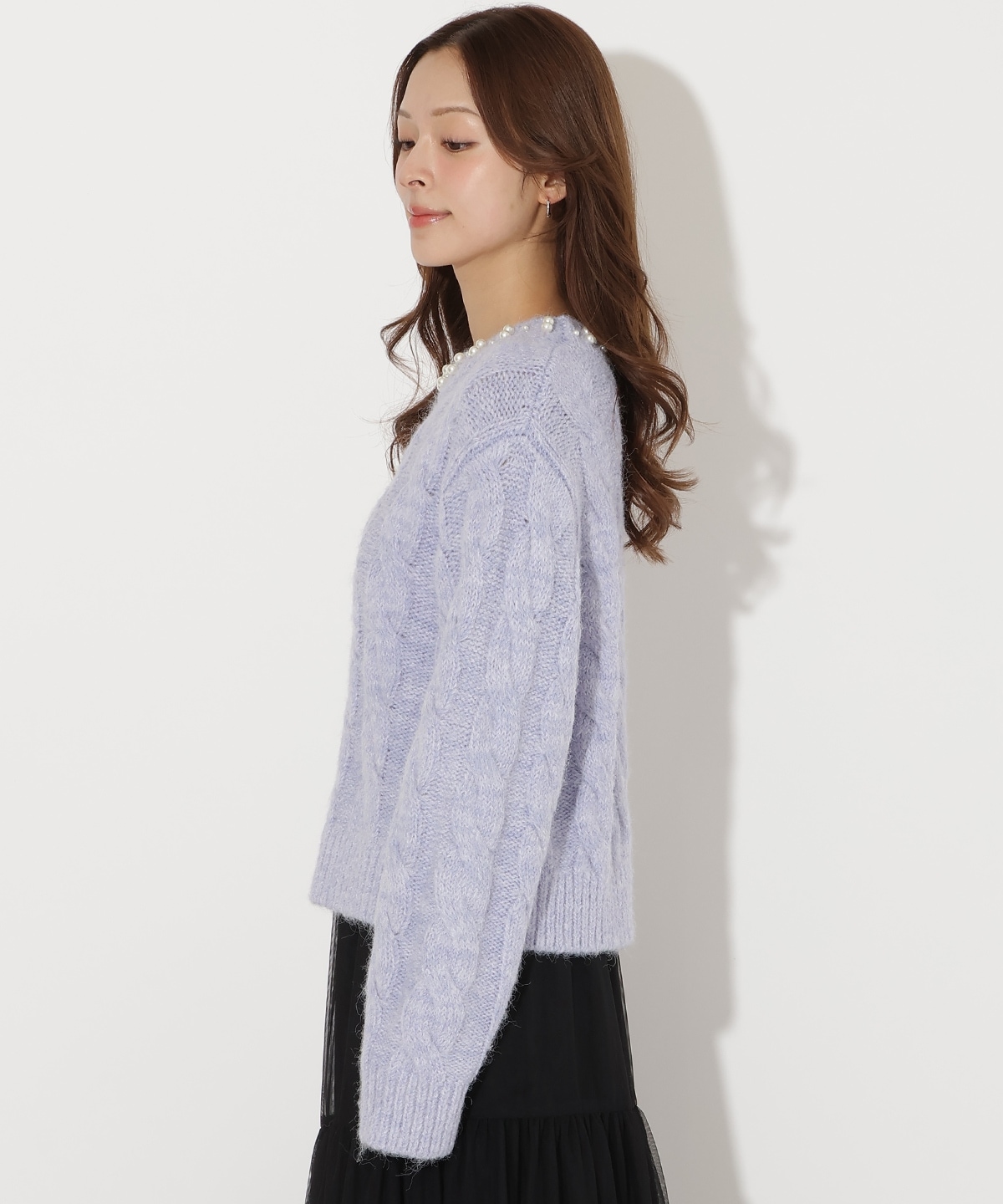 パール襟ケーブルニットプルオーバー