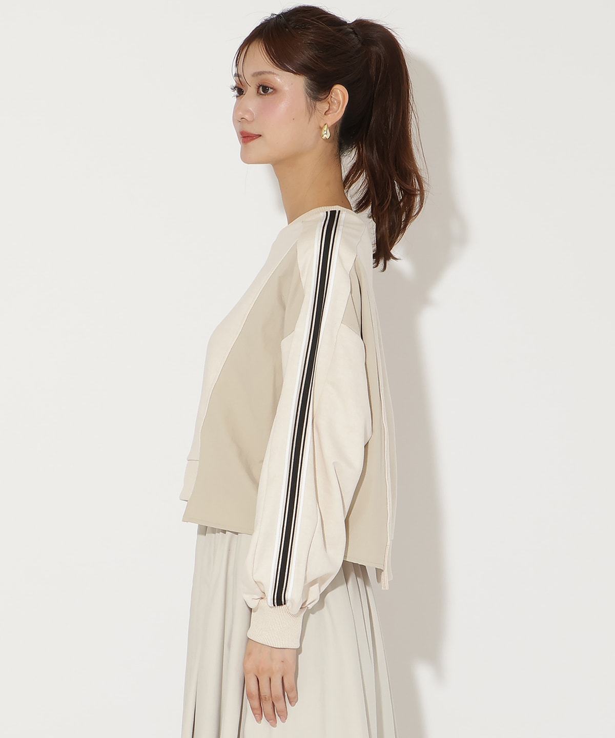 ライン入り裏毛トップス