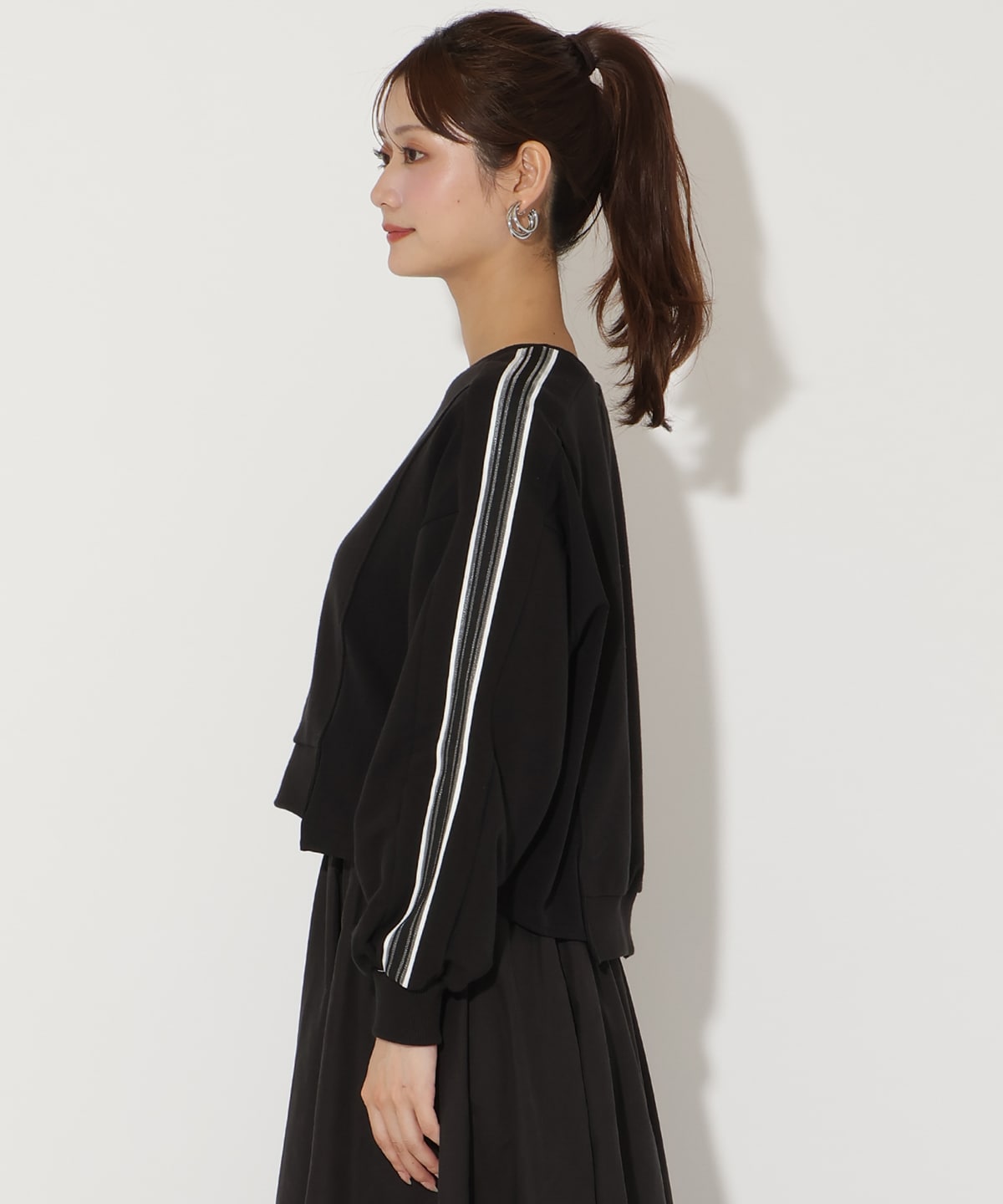 ライン入り裏毛トップス