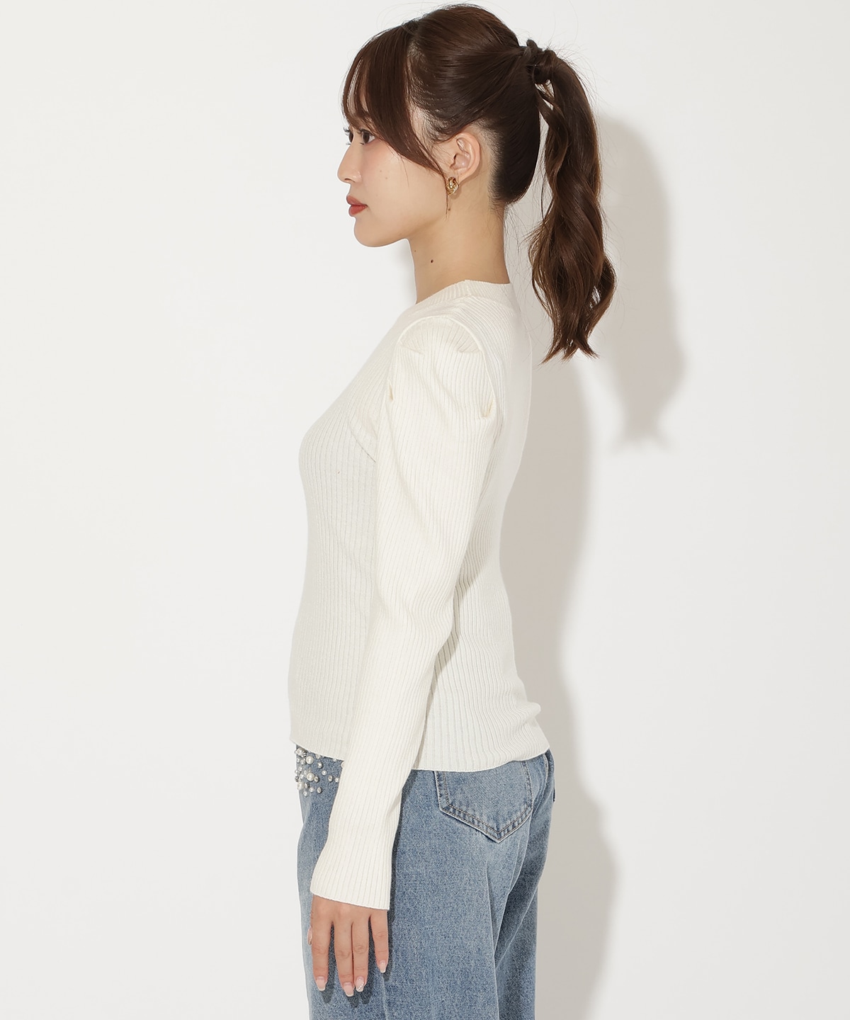 肩ギャザーハイネックリブニット