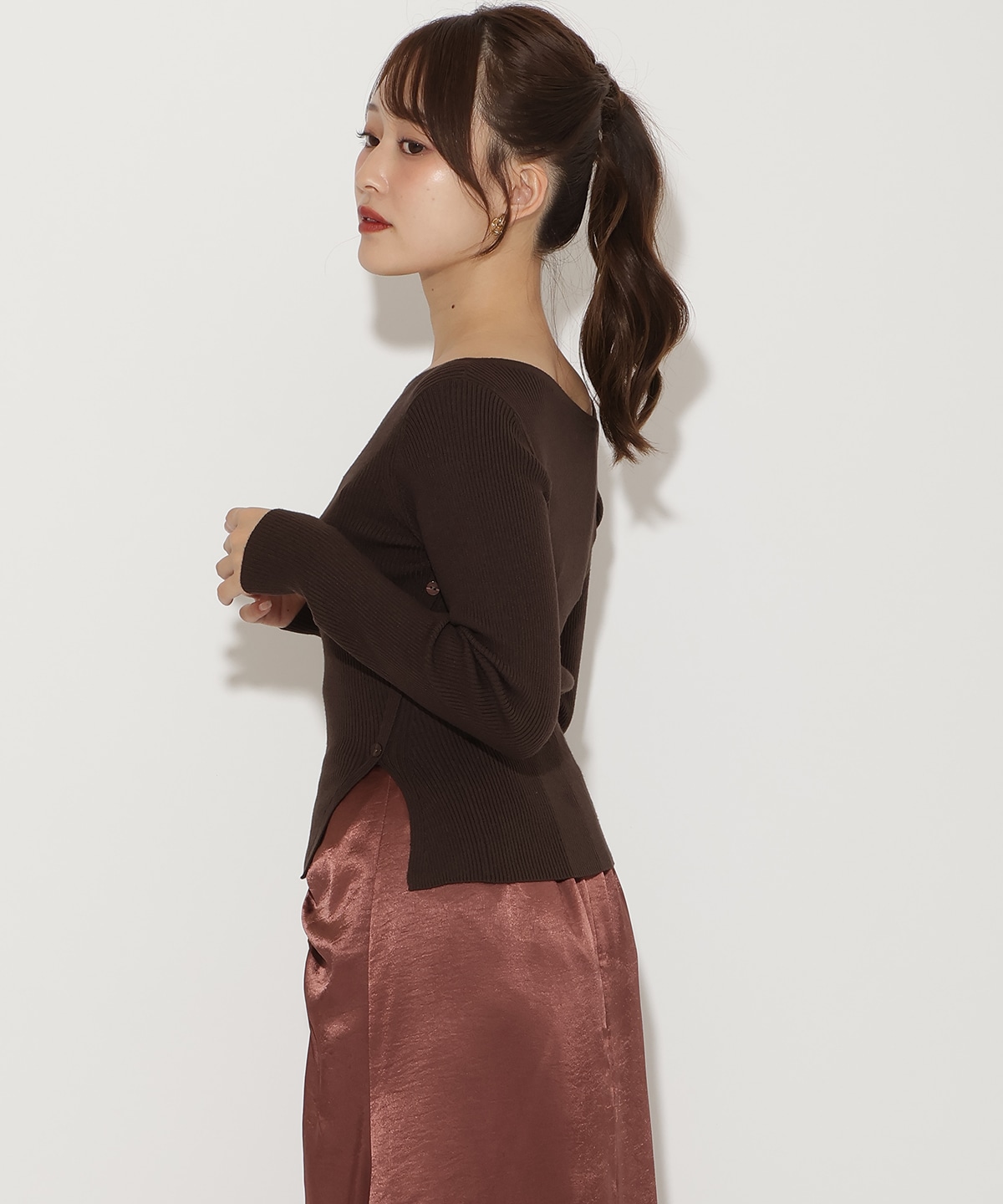 アシメＶネック長袖プルオーバー