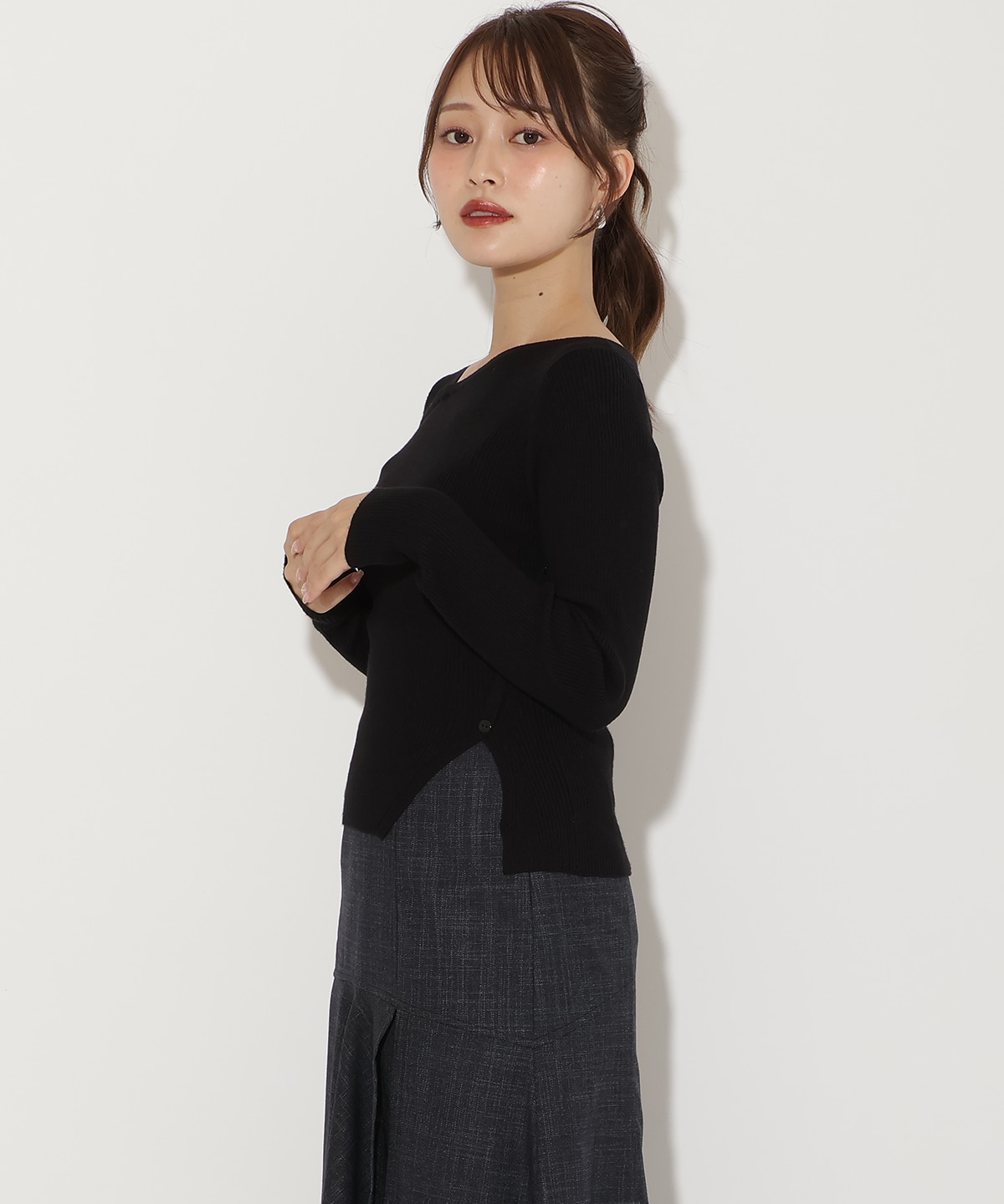 アシメＶネック長袖プルオーバー
