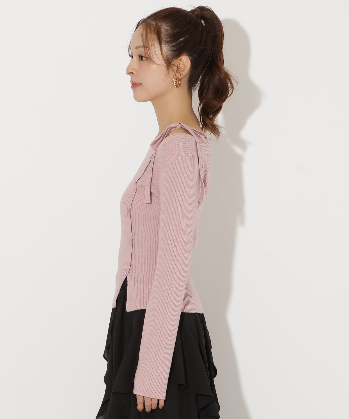 【先行予約受付中】アシメリボンスリットプルオーバー