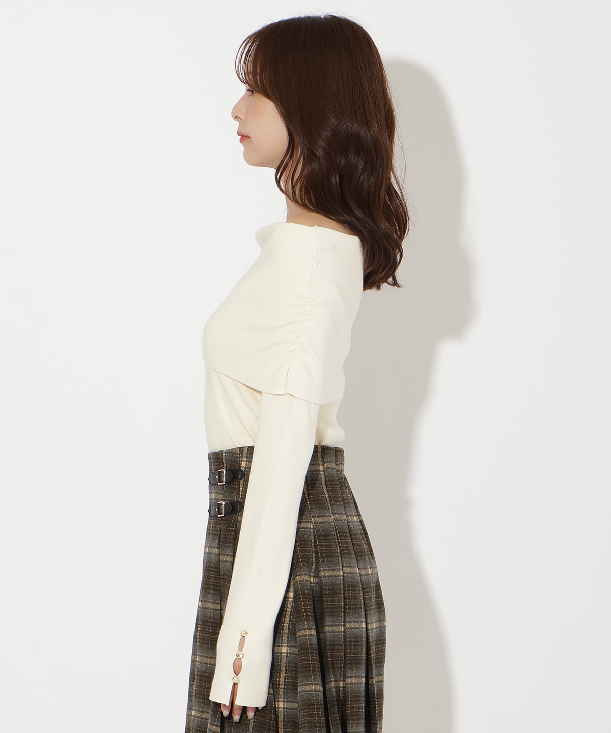 【先行予約受付中】オフショルプルオーバー