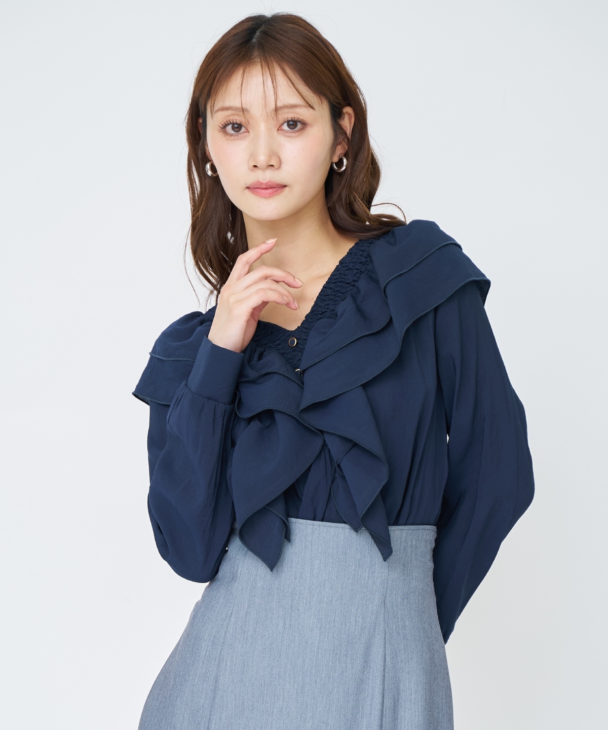 【先行予約受付中】シャーリングフリルブラウス