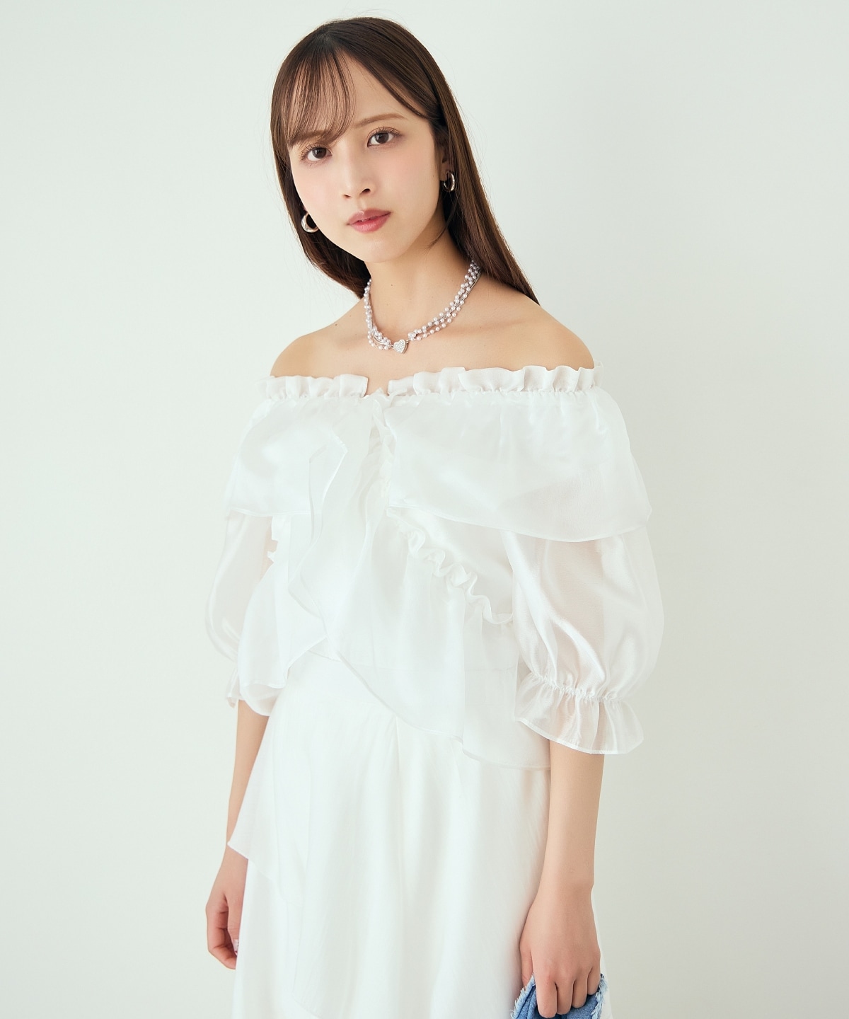 【先行予約受付中】フリルクロスシアーブラウス