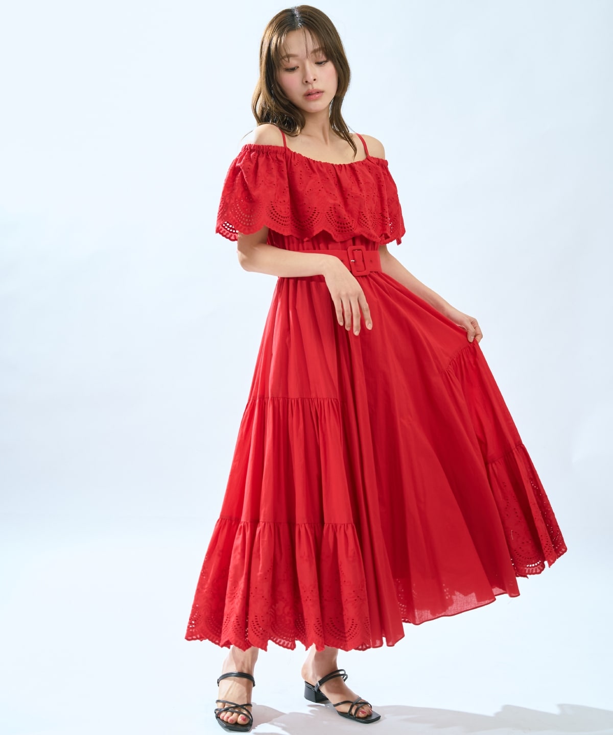 レースオフショルティアードワンピース