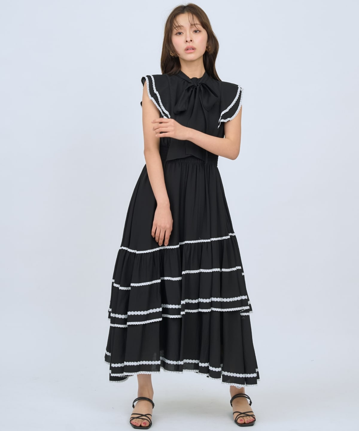 レーストリミングティアードワンピース