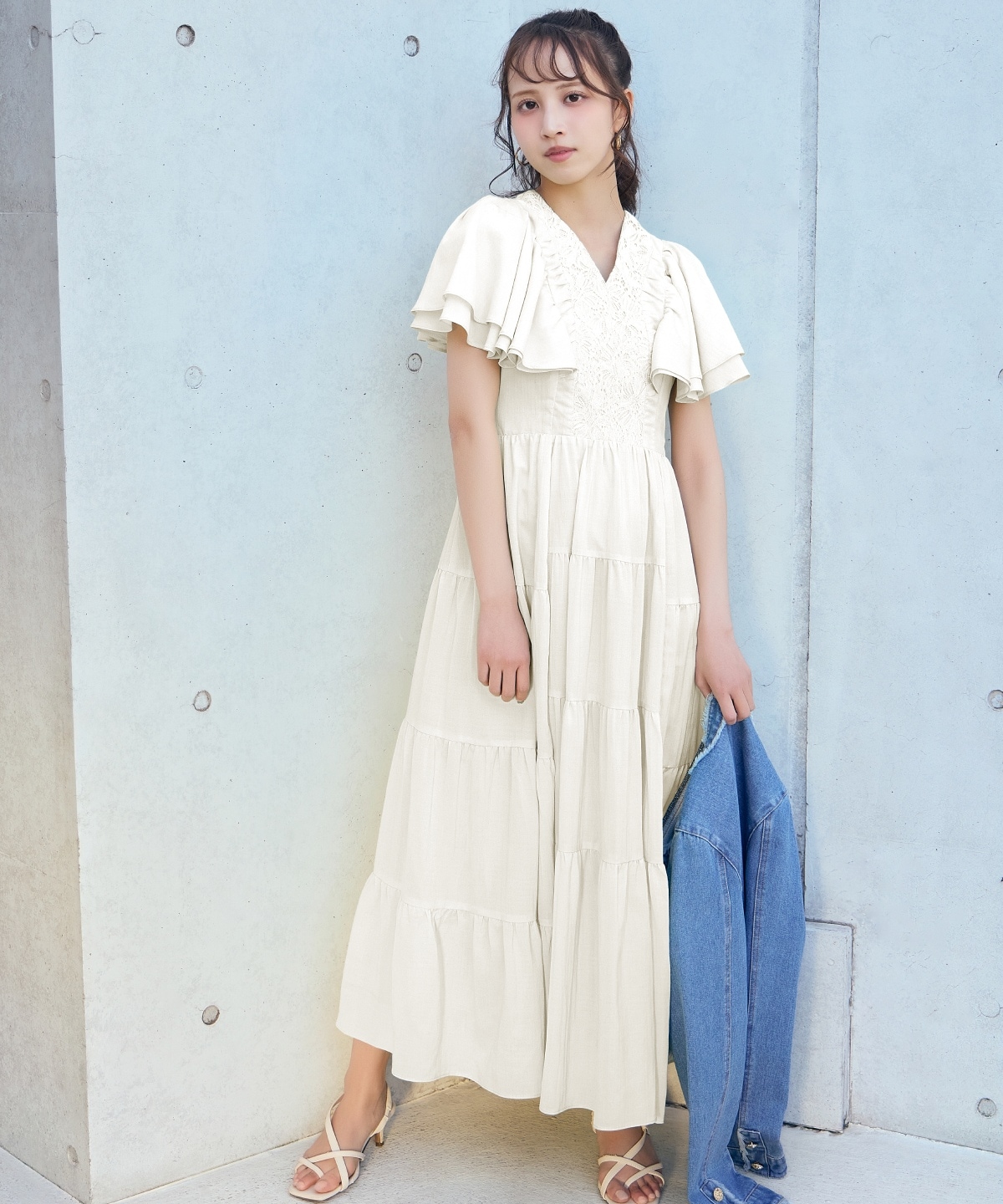 【先行予約受付中】Vネック襟レースティアードワンピース