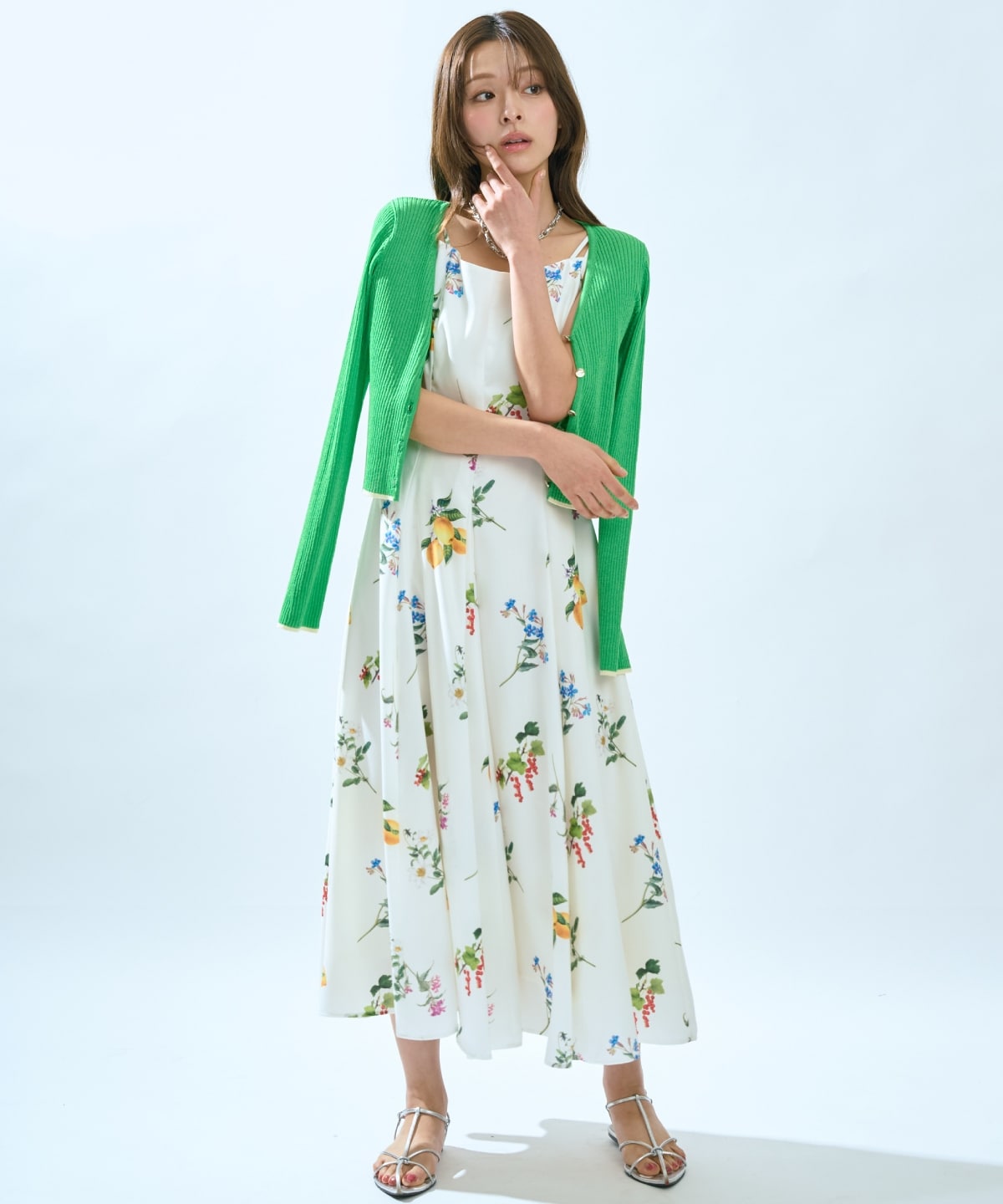 【5/14(木)一部店舗先行発売】フルーツ×フラワープリントワンピース