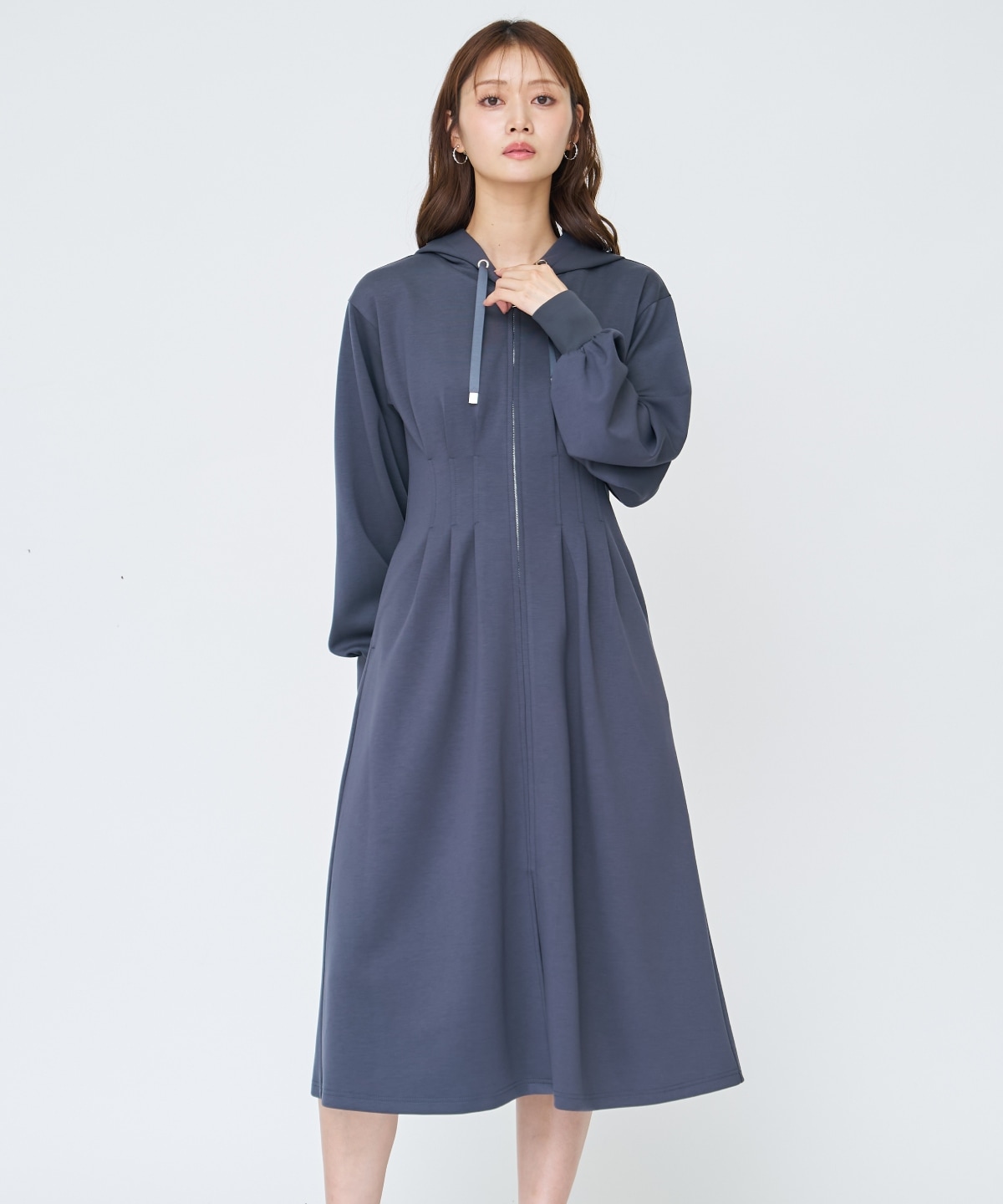 フード付きZIPワンピース