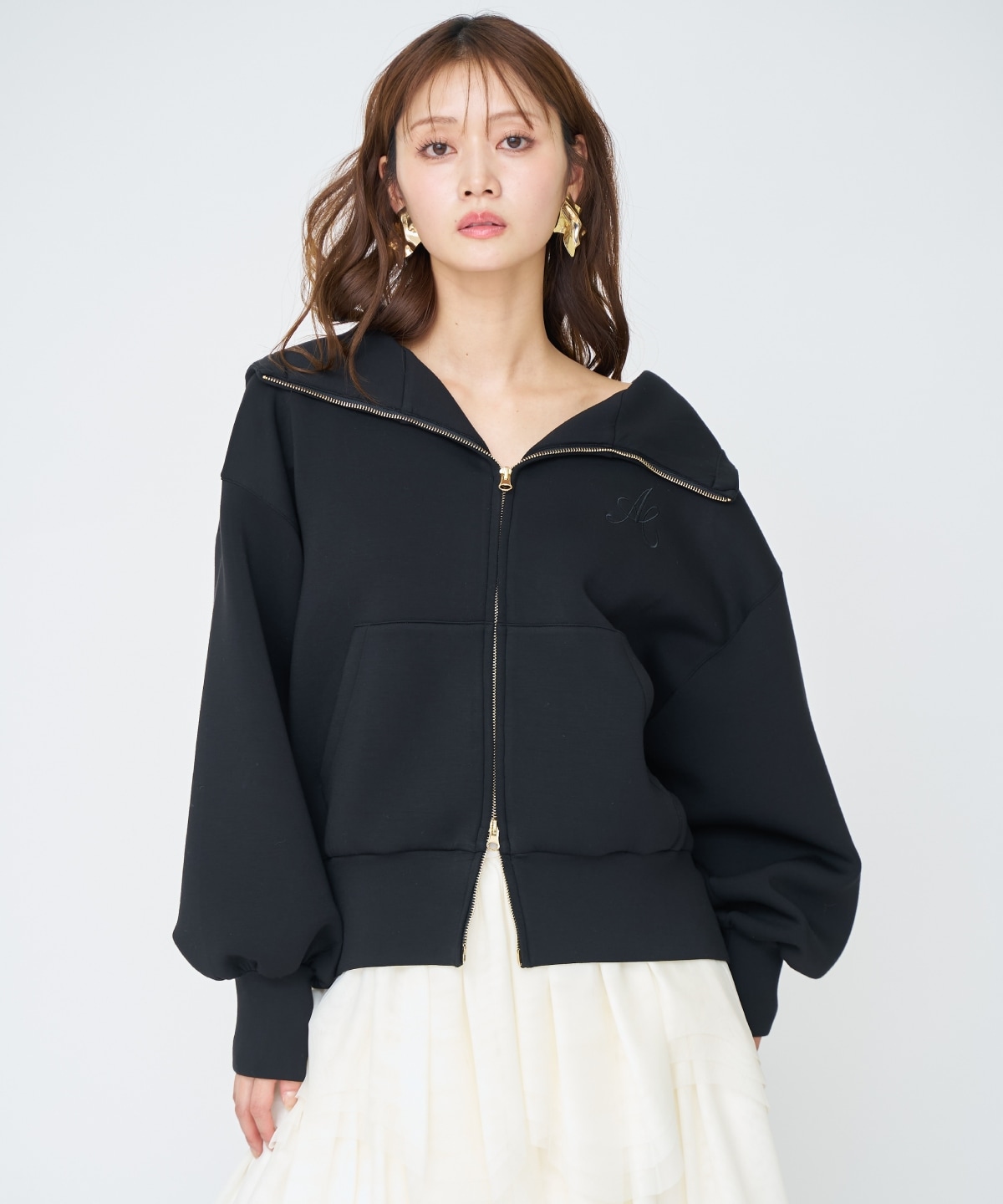 ロゴ刺繍ボンディングZIPパーカー