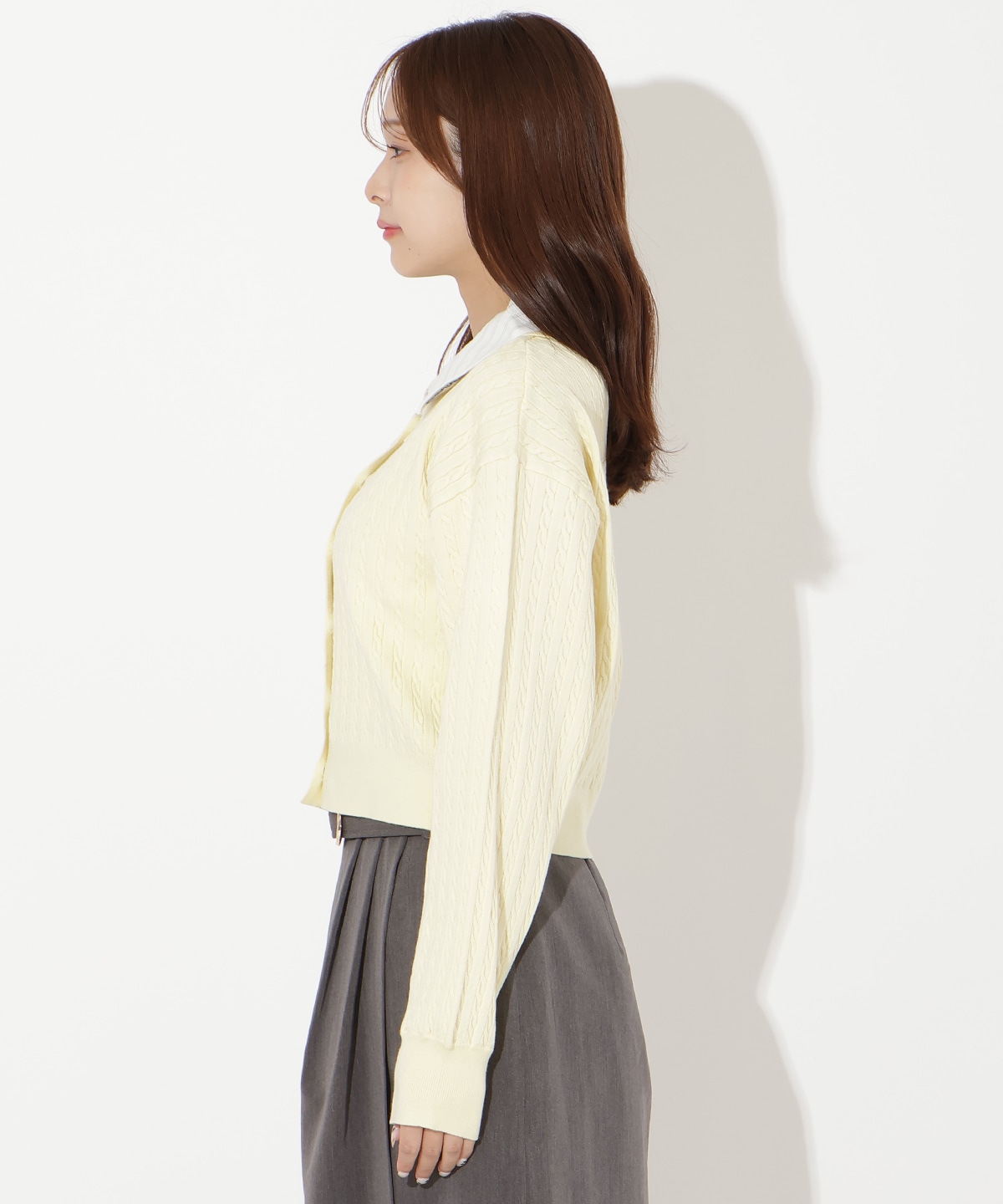 【先行予約受付中】シャツレイヤード風ケーブルカーディガン