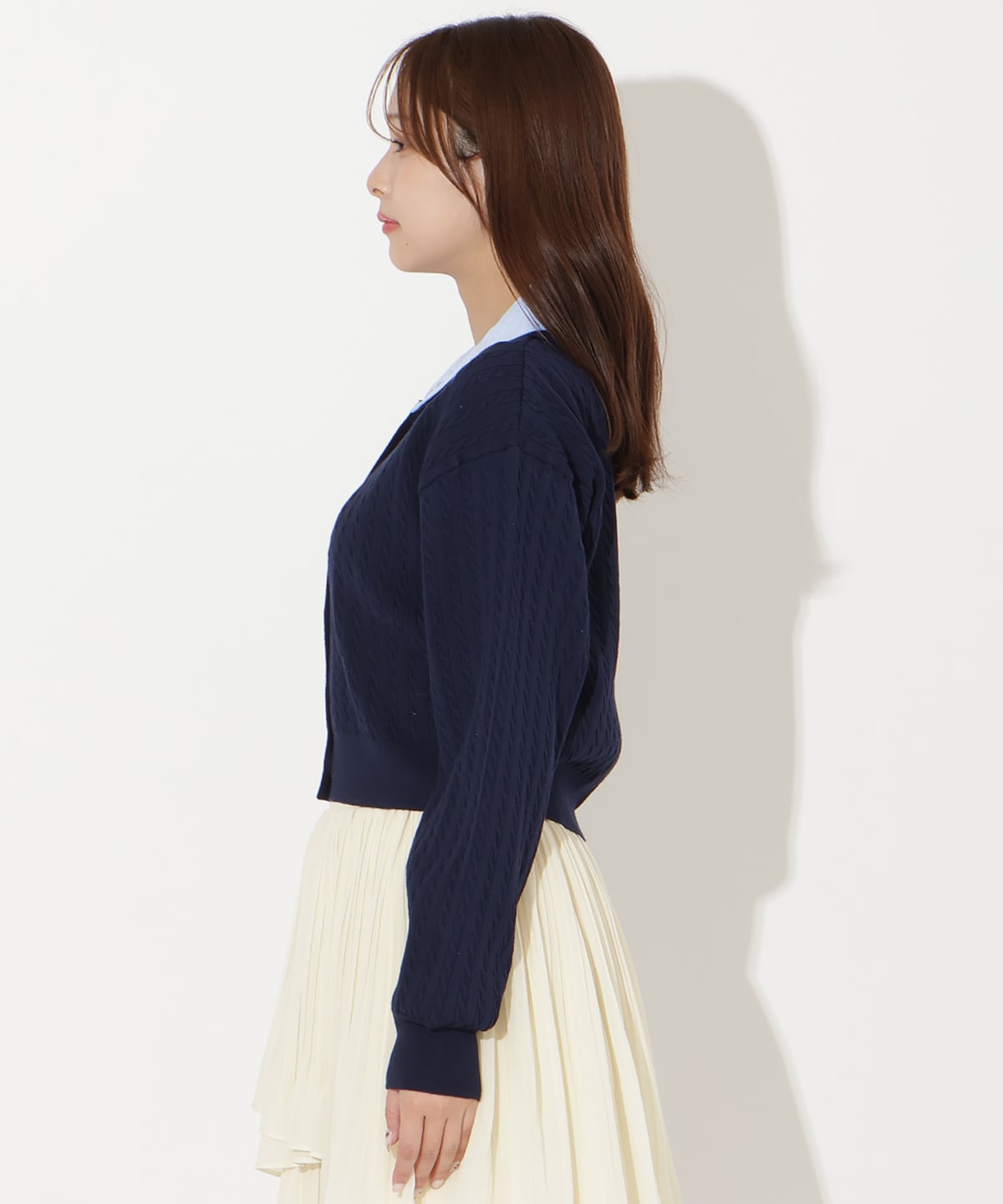 【先行予約受付中】シャツレイヤード風ケーブルカーディガン