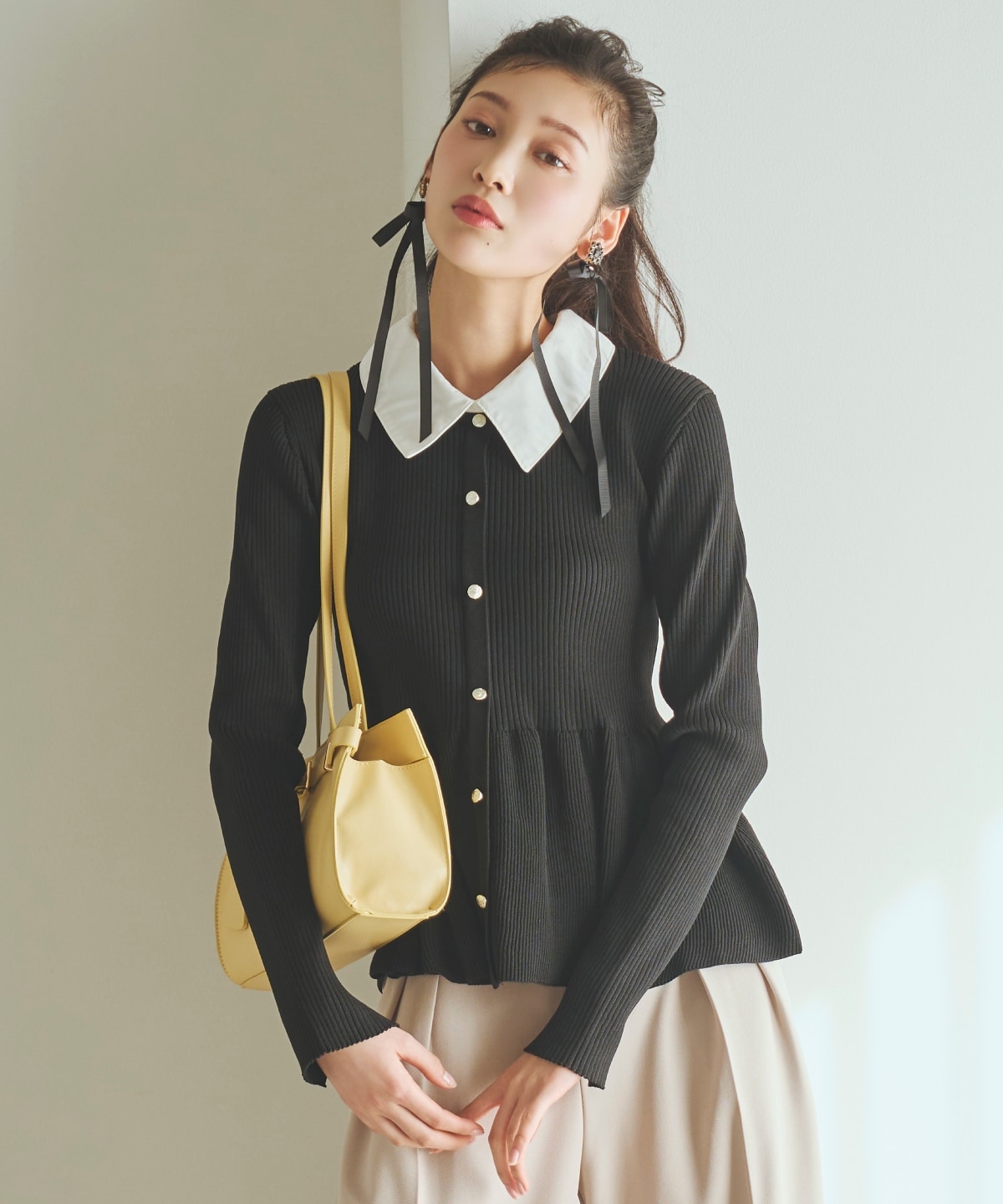 【先行予約受付中】シャツ襟付きペプラムニットプルオーバー