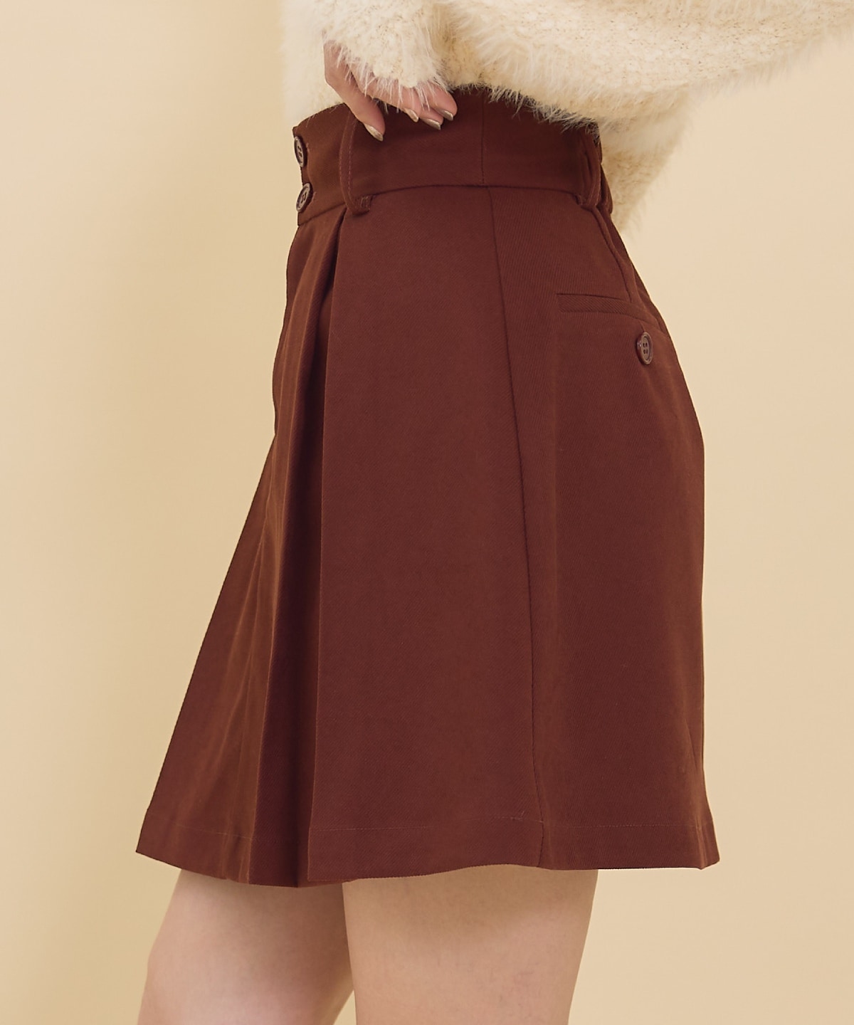 タックプリーツミニスカート