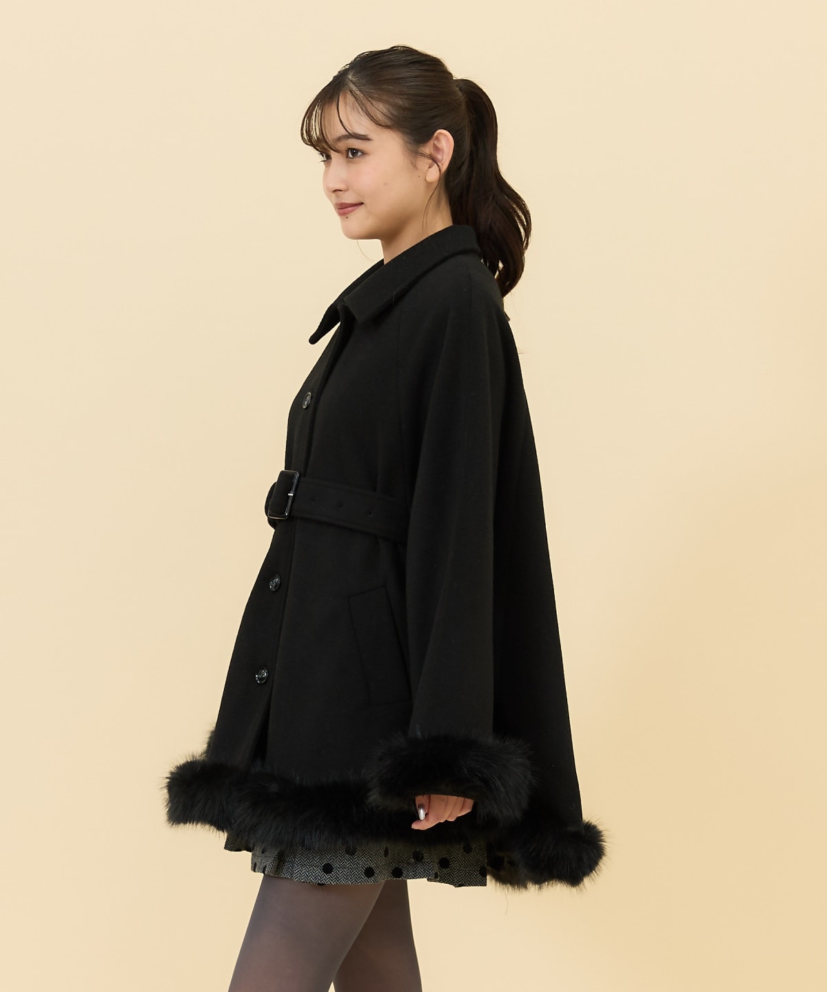 ファーケープデザインコート