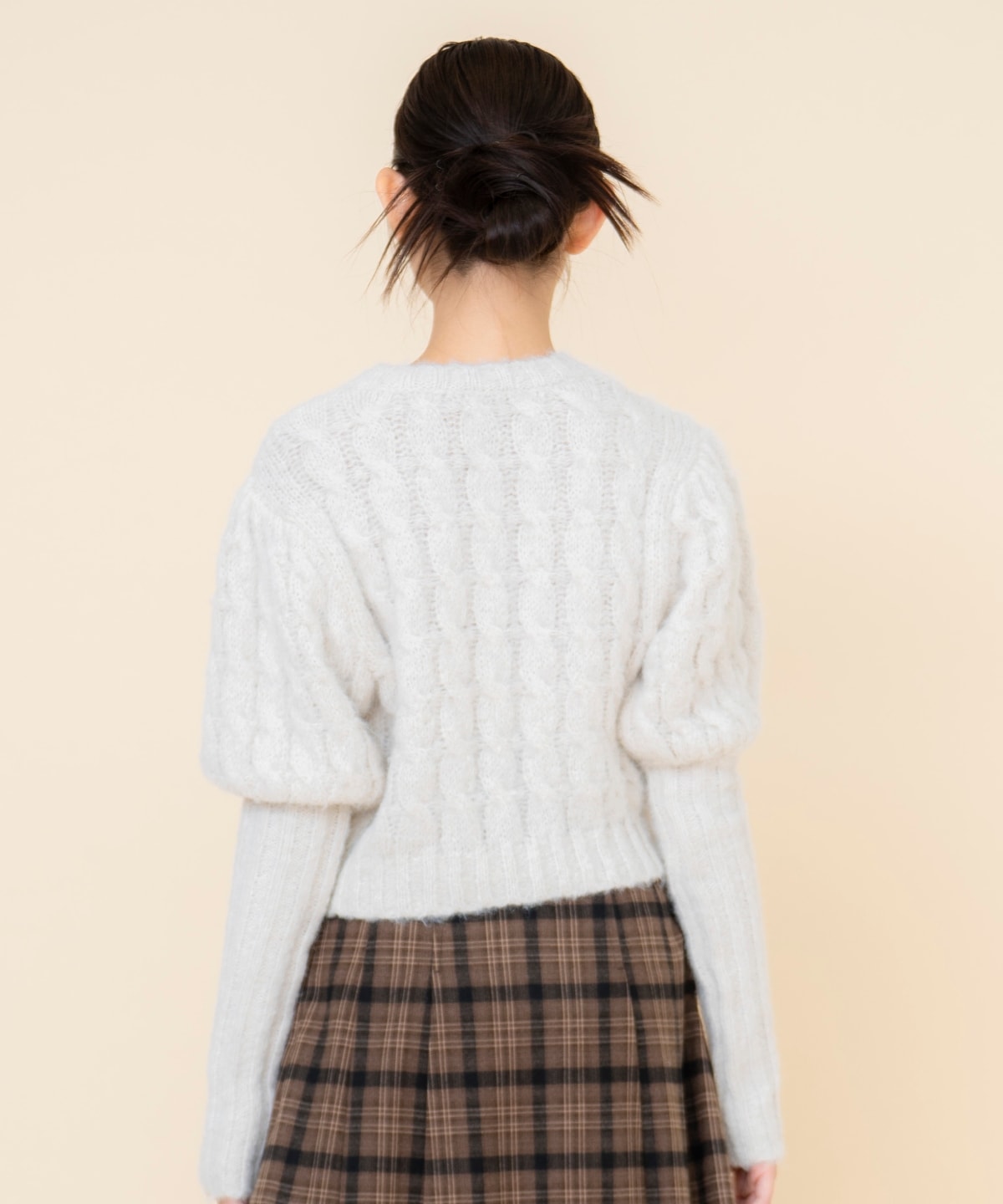 ケーブルパフスリーブニットトップス