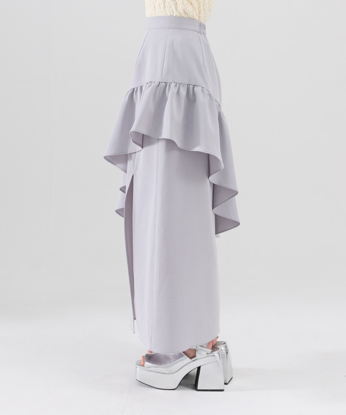 アシメフリルスカート